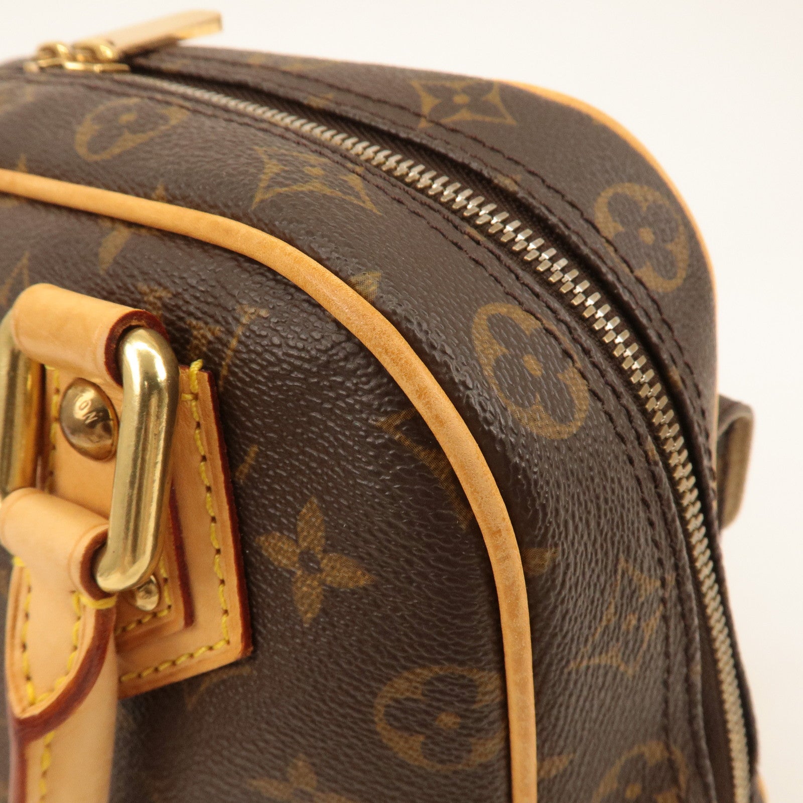 Louis Vuitton Monogram Manhattan PM Hand Bag Brown M40026