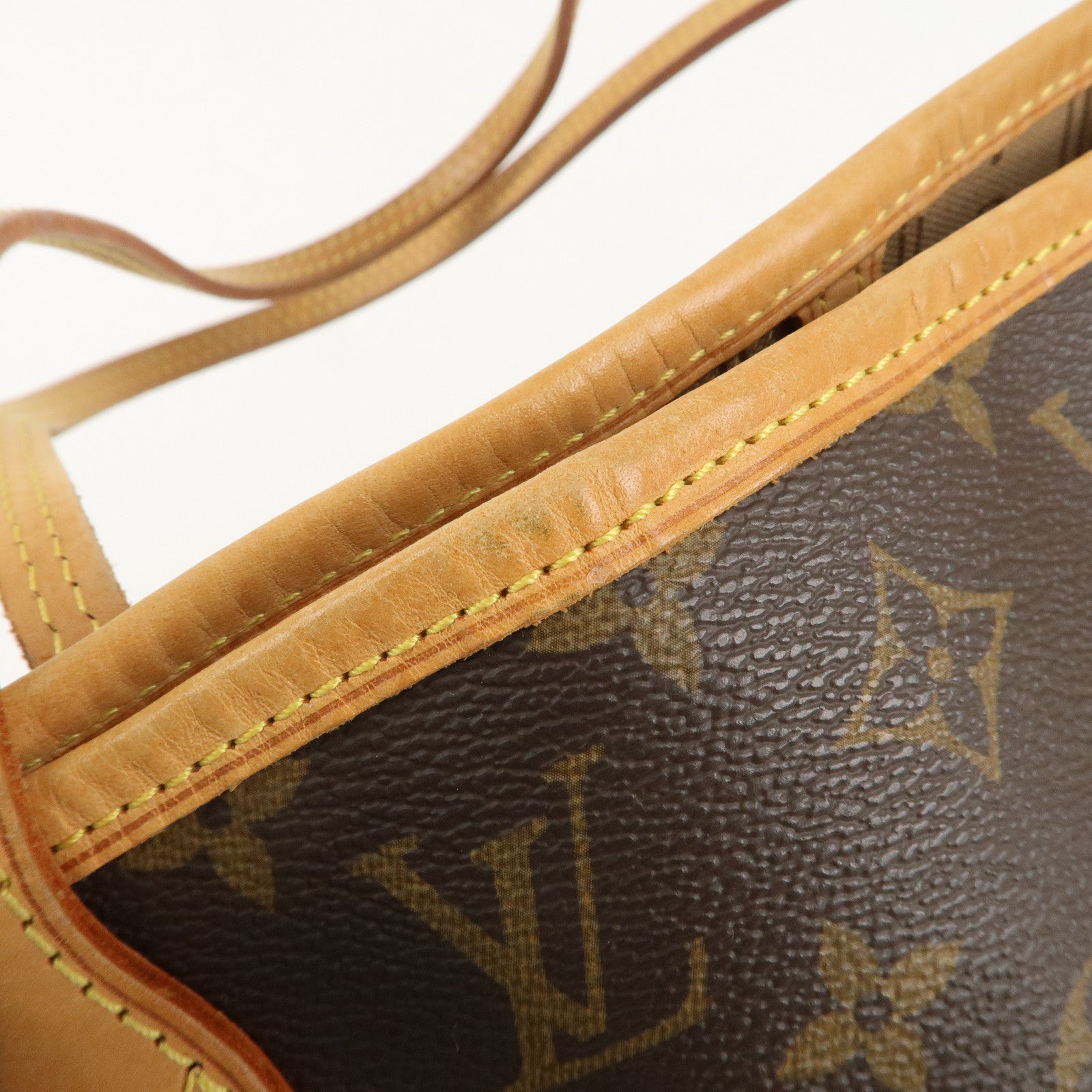 Louis Vuitton Monogram Neverfull MM Tote Bag Brown M40156