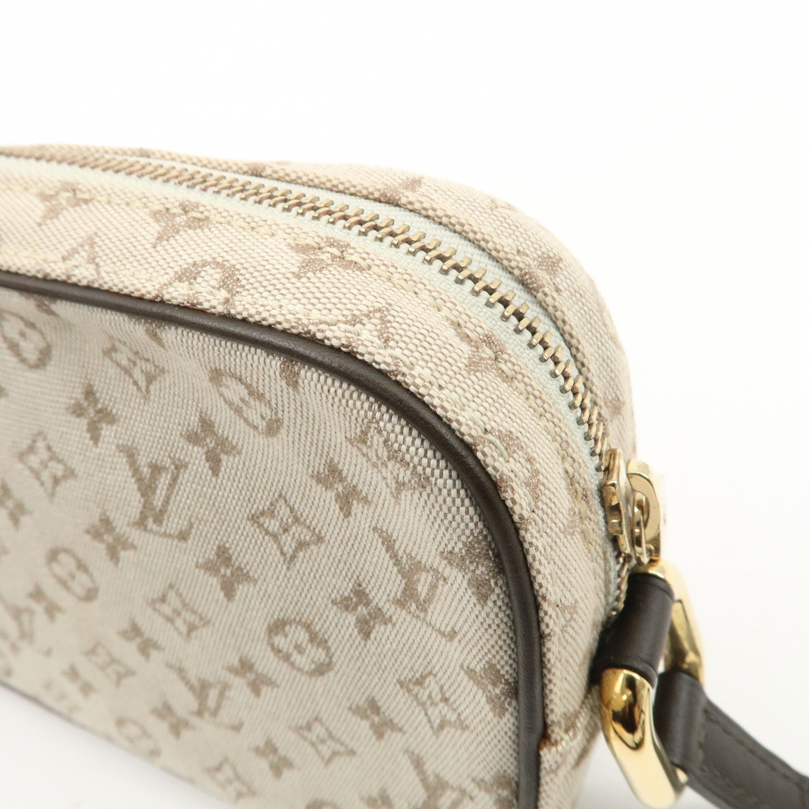 Louis Vuitton Monogram Mini Juliet Crossbody Bag Khaki M92218 Used