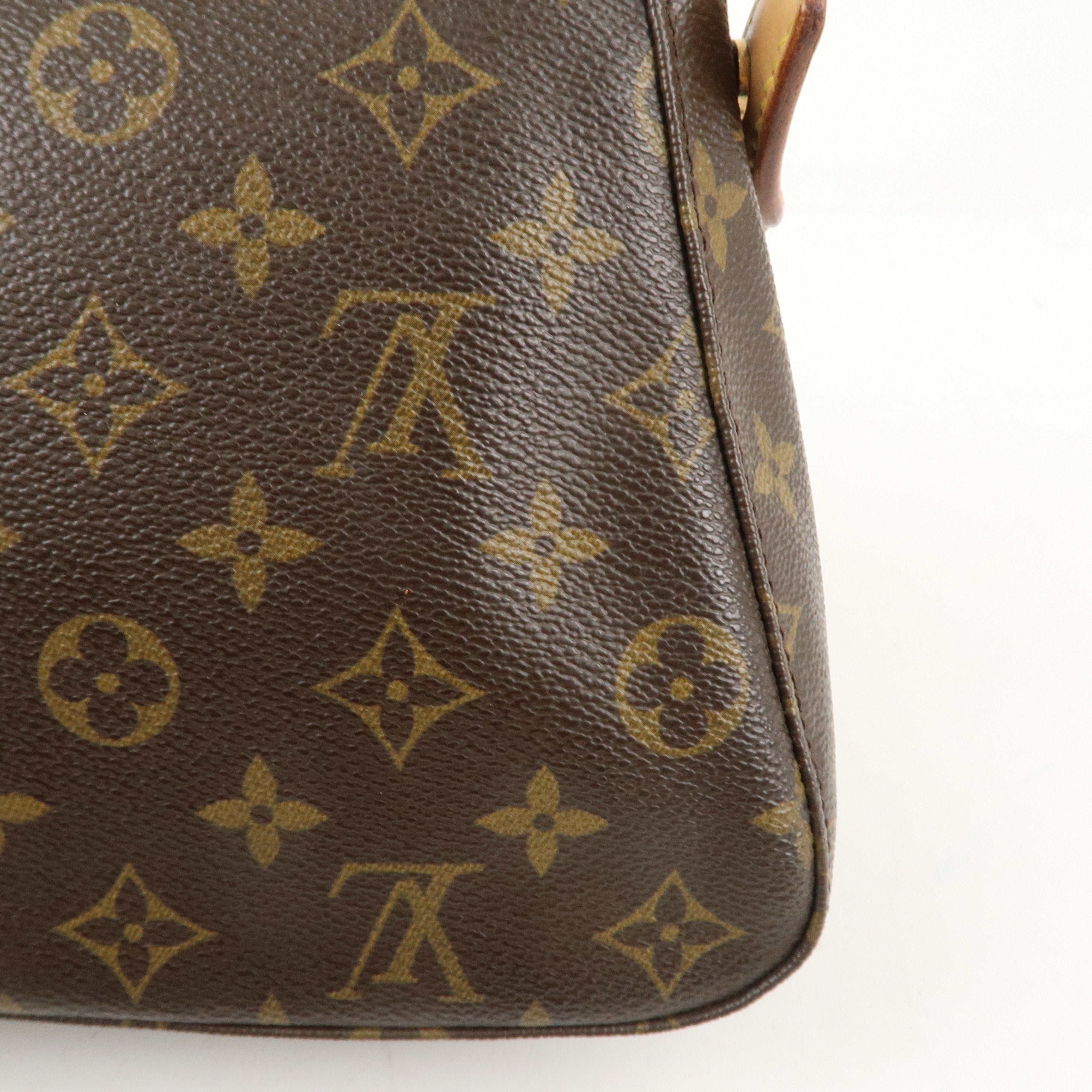 Louis Vuitton Monogram Mini Looping Shoulder Bag Hand Bag M51147