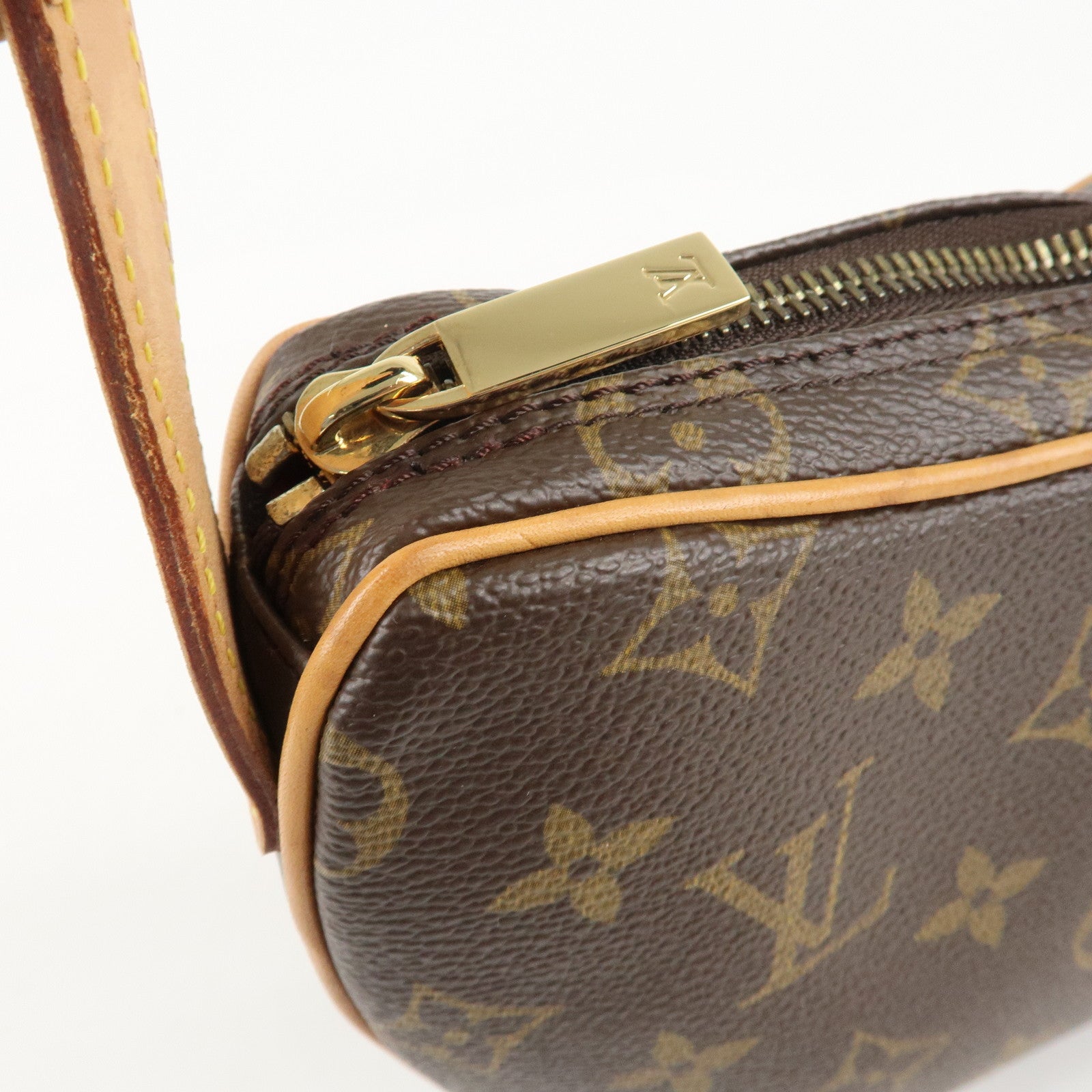 Louis Vuitton Monogram Pochette Croissant Shoulder Bag M51510