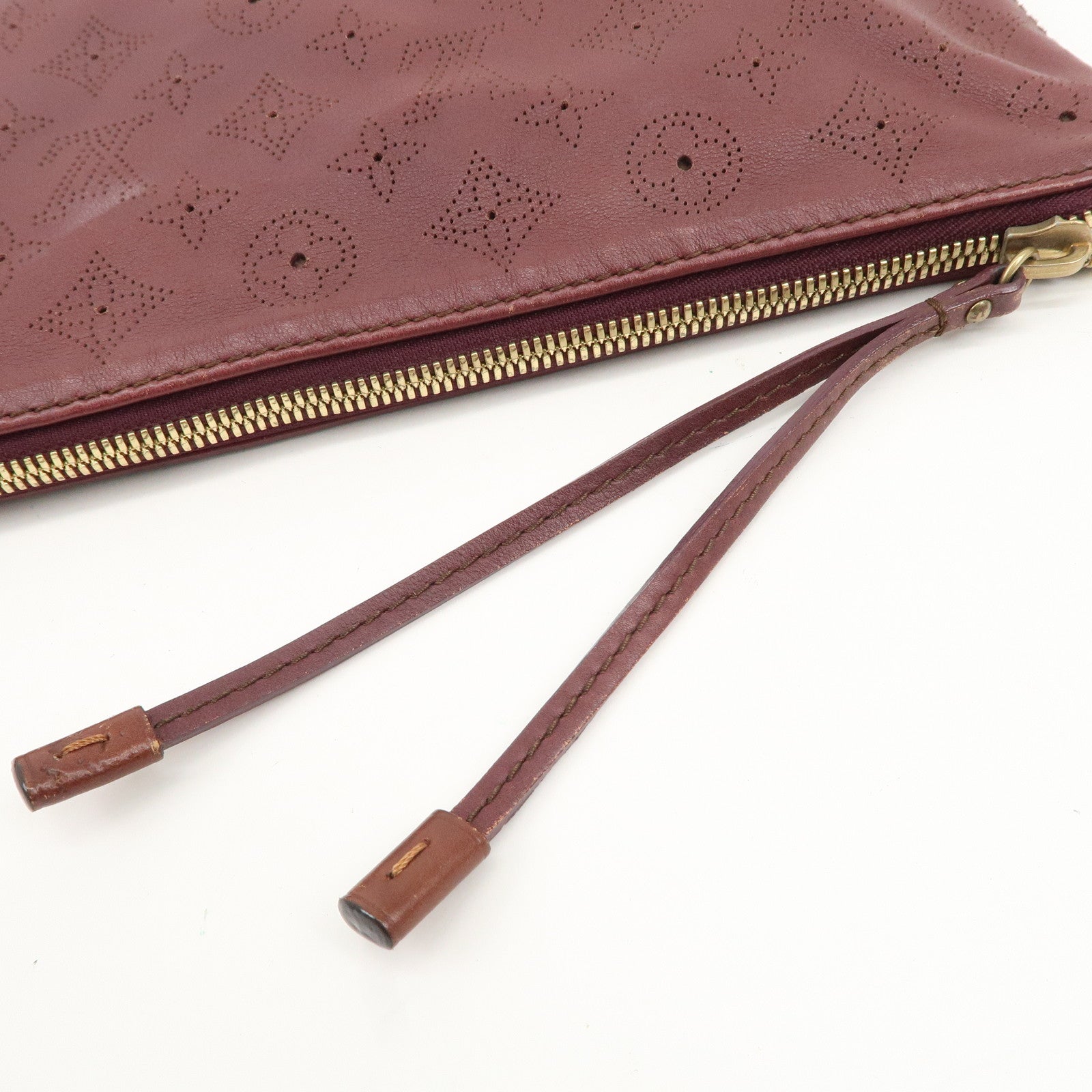 Louis Vuitton Monogram Onata Cuir Pochette Onata Aubergine M40003 Used