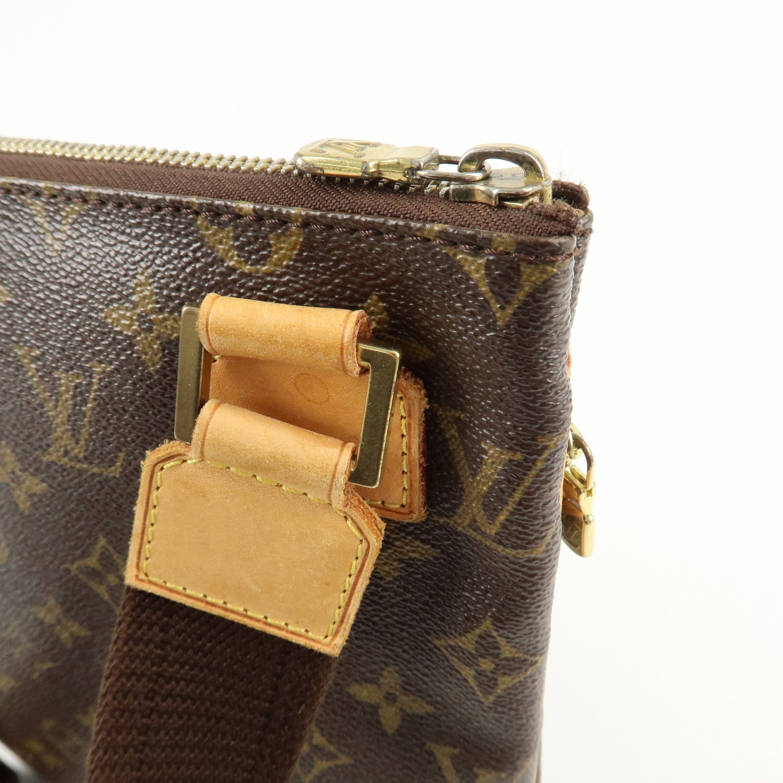 Louis Vuitton Monogram Pochette Bosphore Shoulder Bag M40044