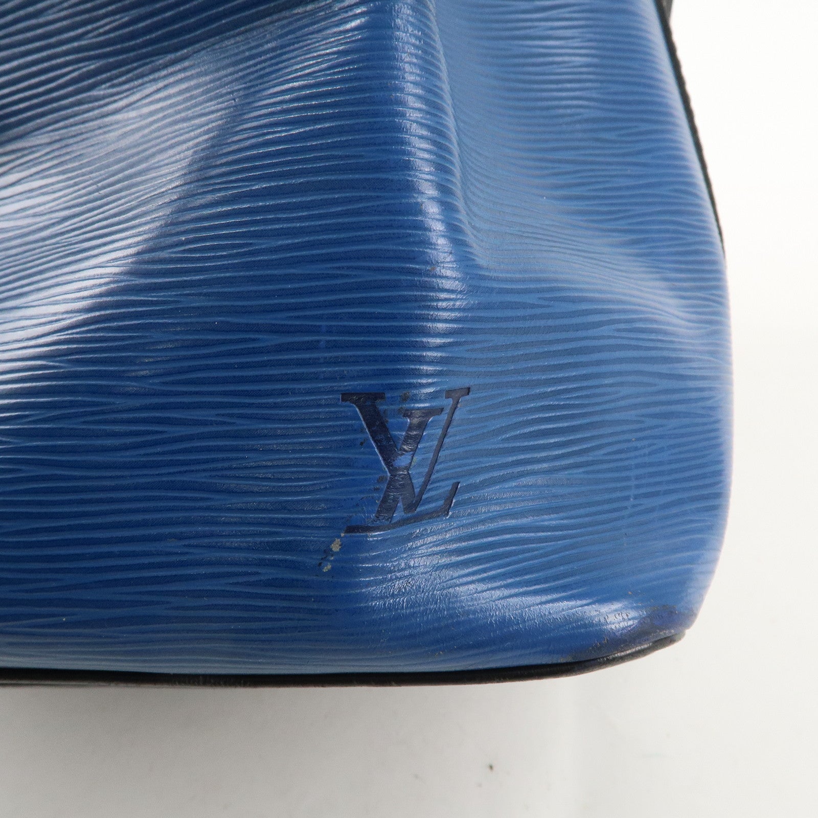 Louis Vuitton Epi Petit Noe Bi-Color Toledo Blue M44152