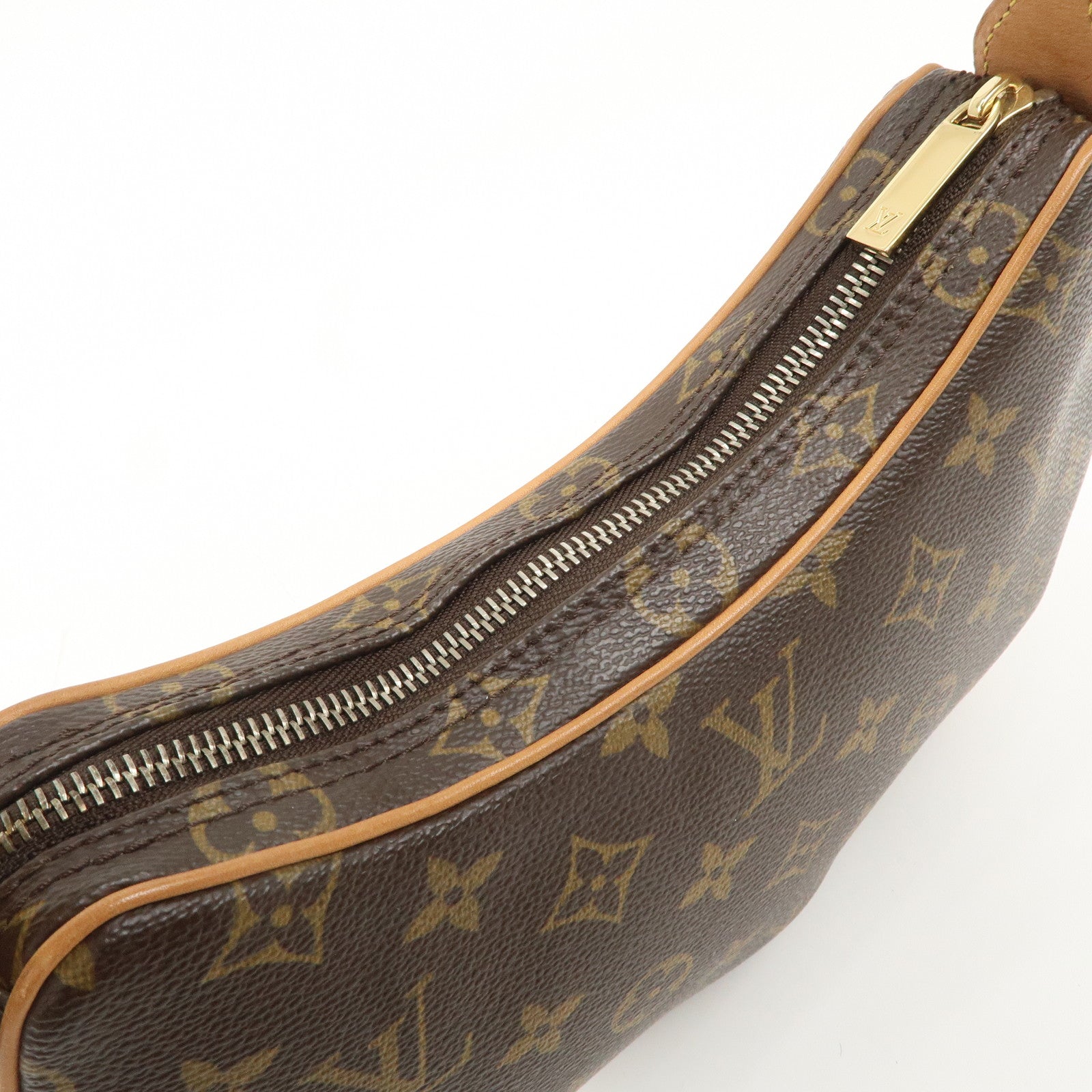 Louis Vuitton Monogram Pochette Croissant Shoulder Bag M51510