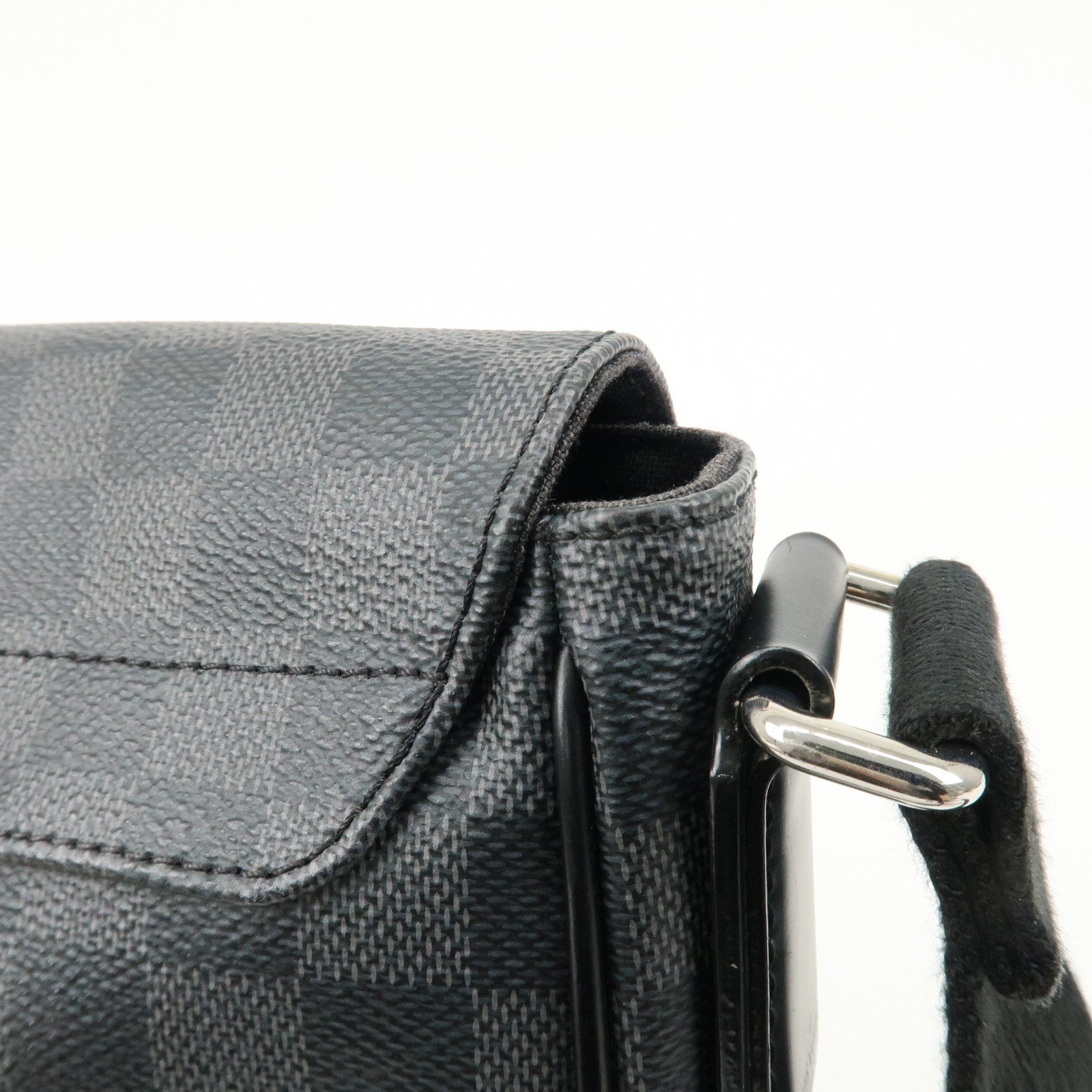 Louis Vuitton Damier Graphite District PM Shoulder Bag N41260 Used