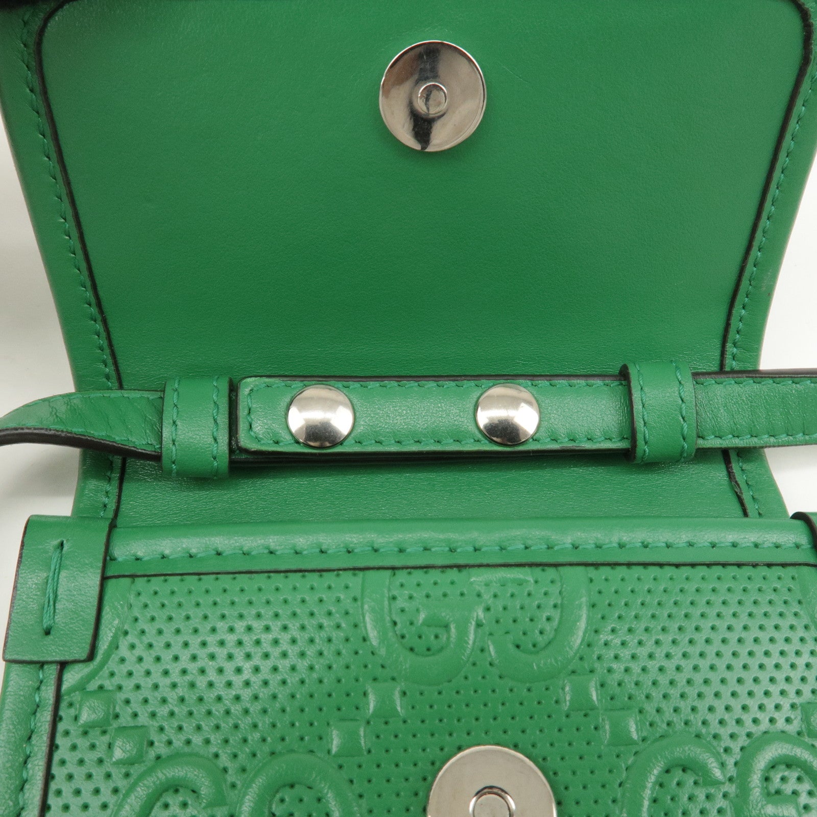 GUCCI GG Embossed Leather Shoulder Bag Green 625571