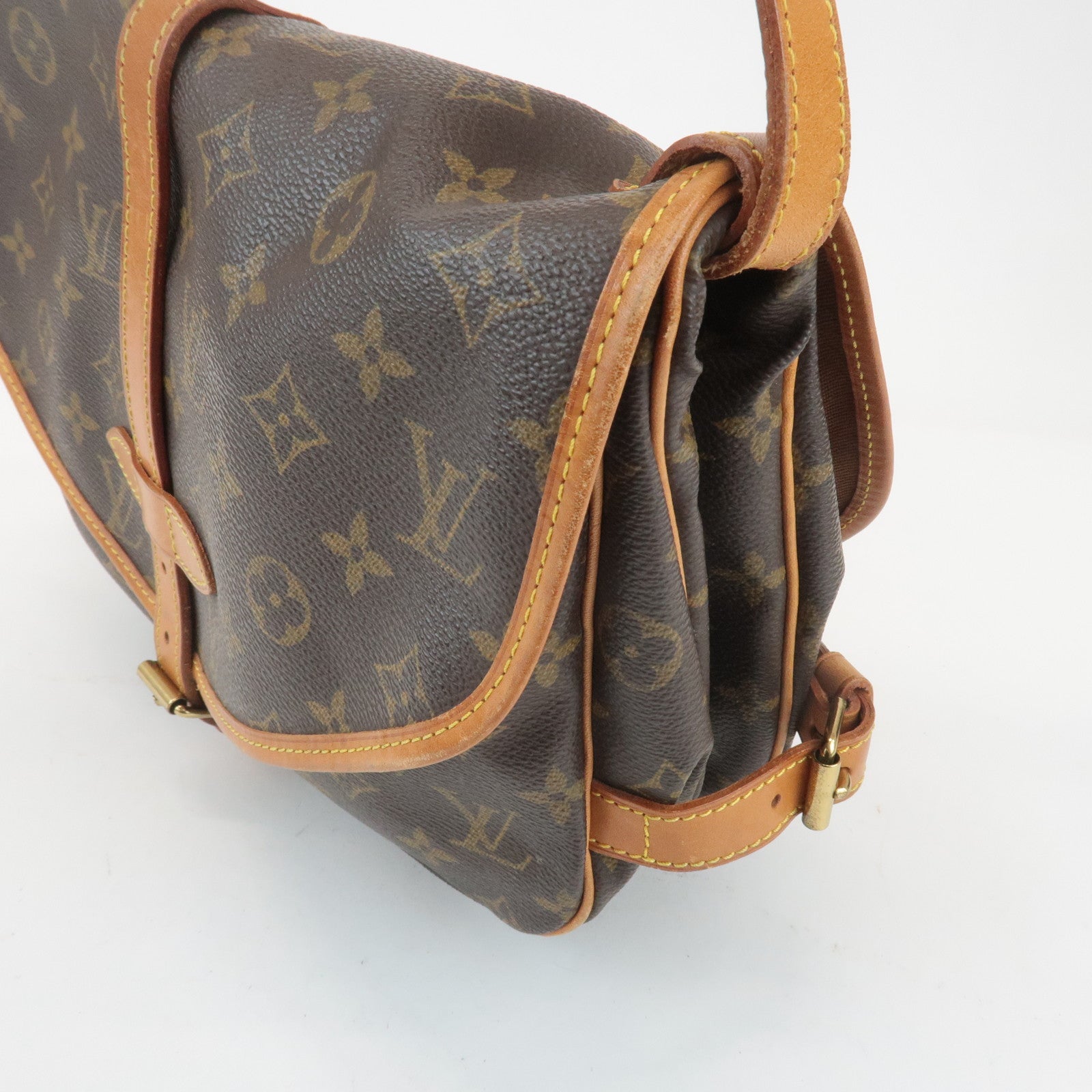 Louis Vuitton Monogram Saumur 30 Crossbody Bag Brown M42256 Used