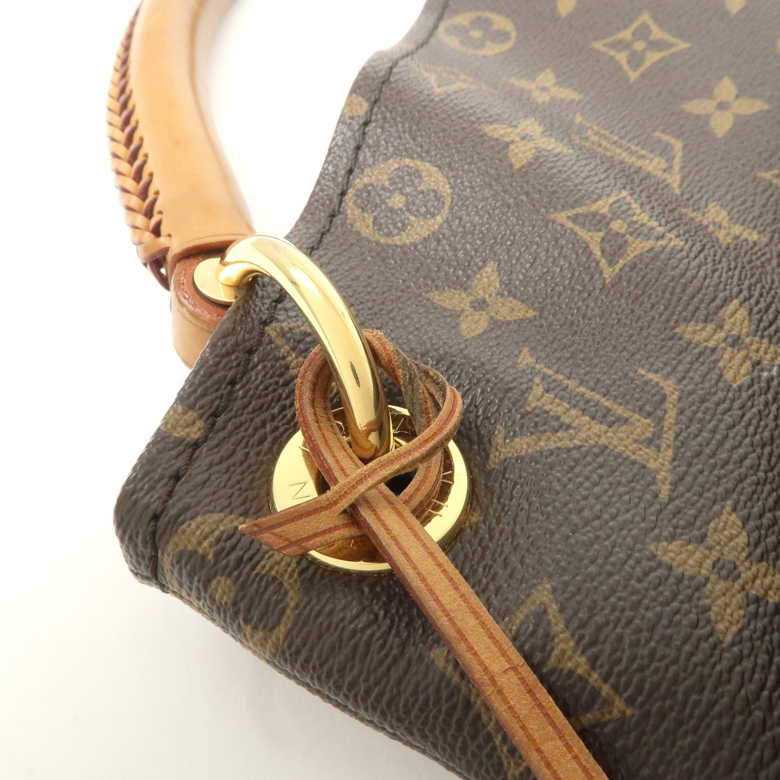 Louis Vuitton Monogram Artsy MM Shoulder Bag M40249