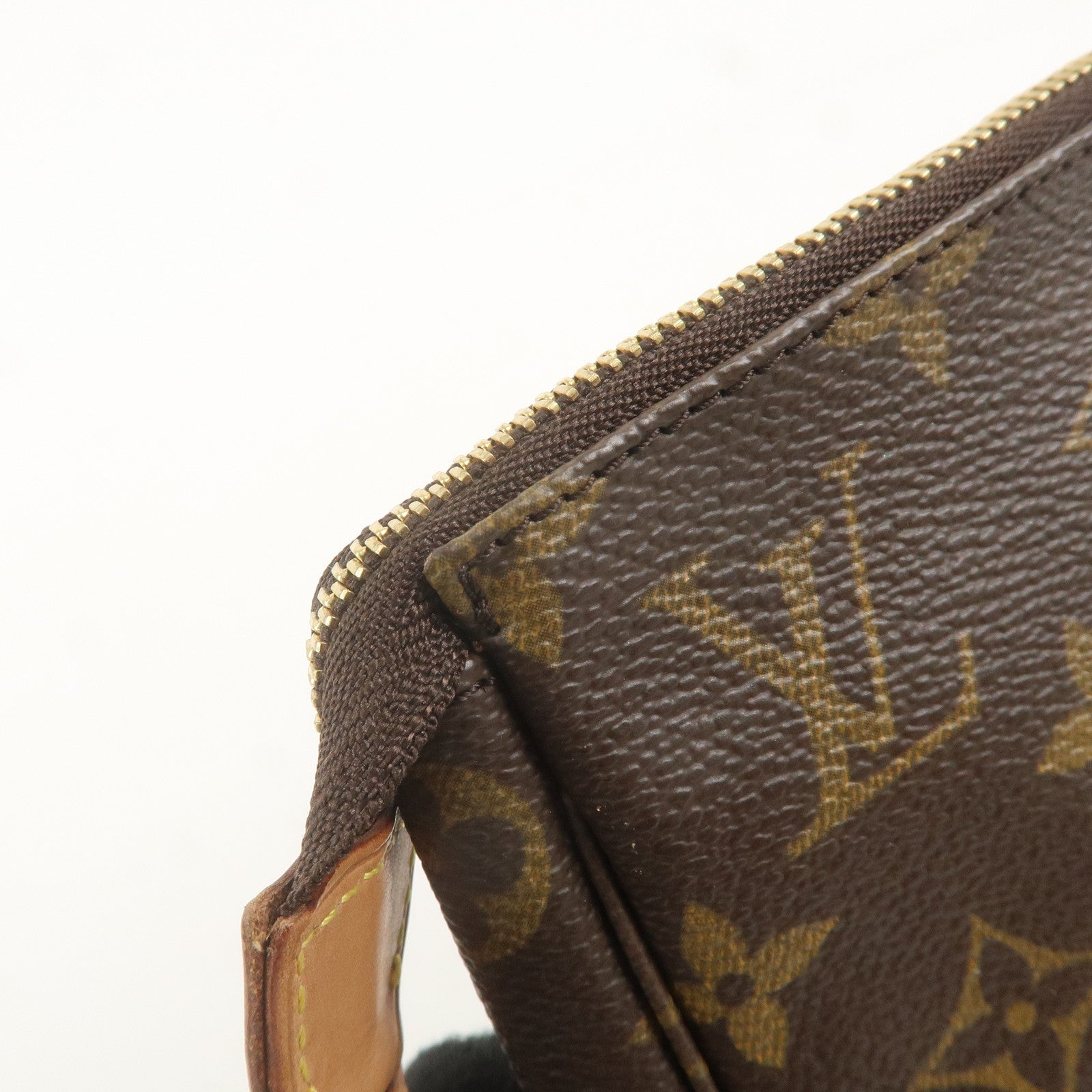 Louis Vuitton Monogram Pochette Accessoires Pouch M51980