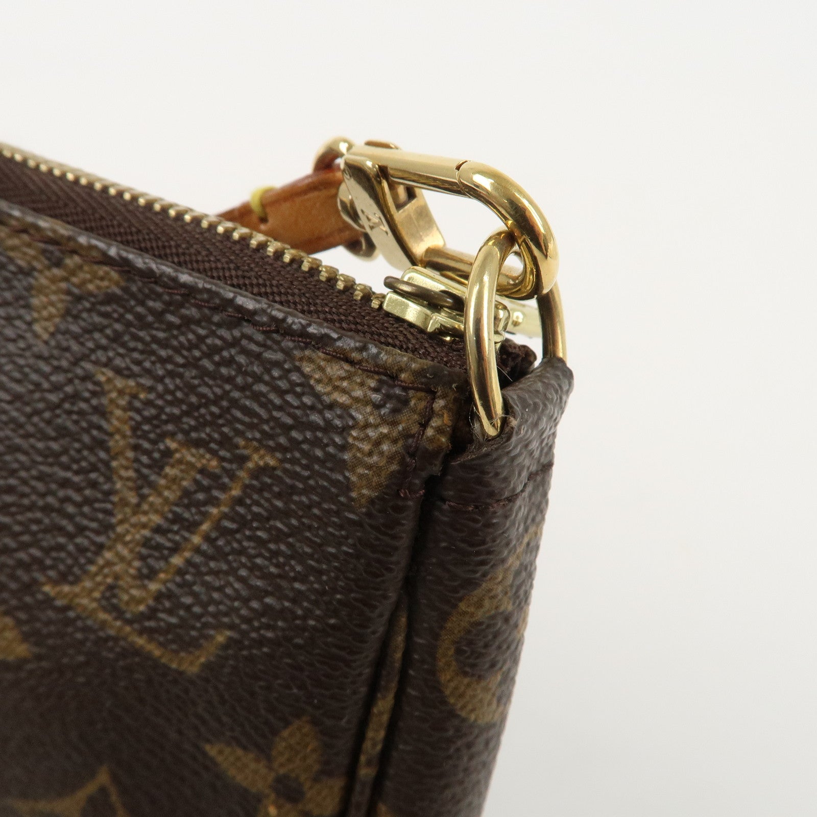 Louis Vuitton Monogram Pochette Accessoires Pouch M51980