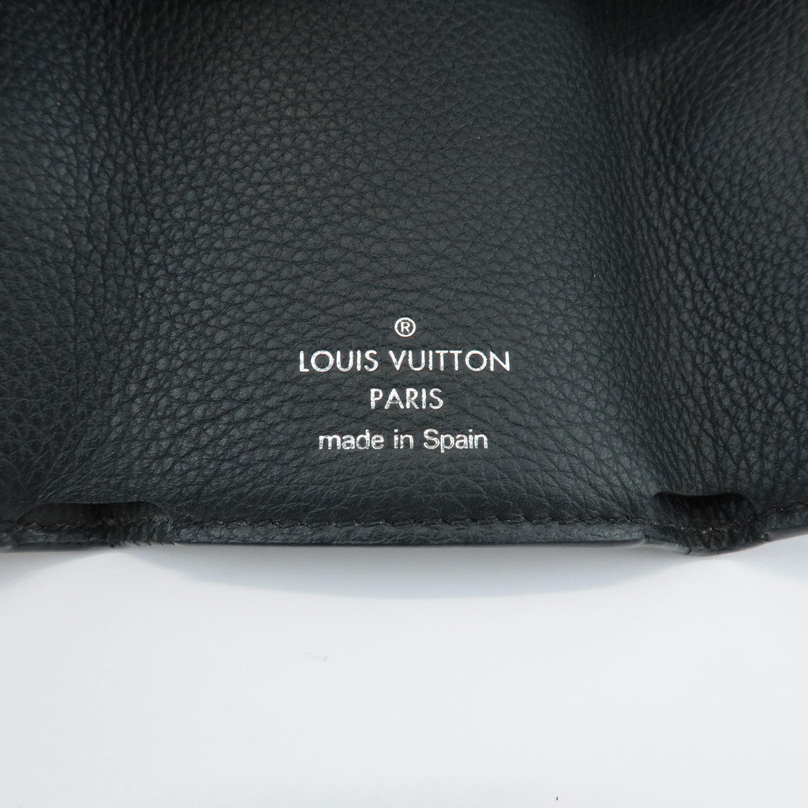 Louis Vuitton Lock Me Portefeuille Lock Mini Wallet Noir M63921