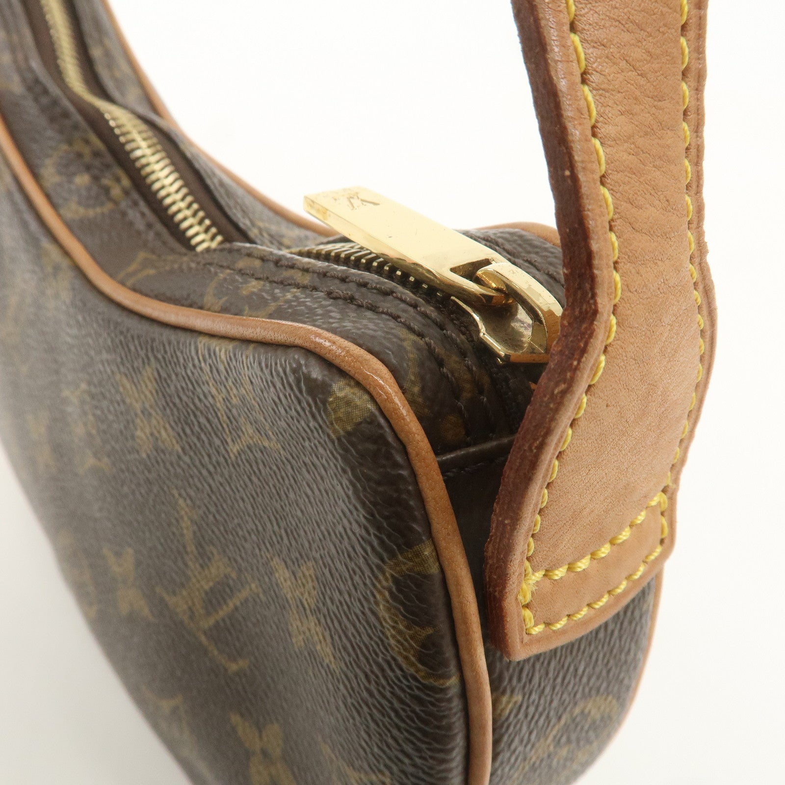 Louis Vuitton Monogram Pochette Croissant Shoulder Bag M51510