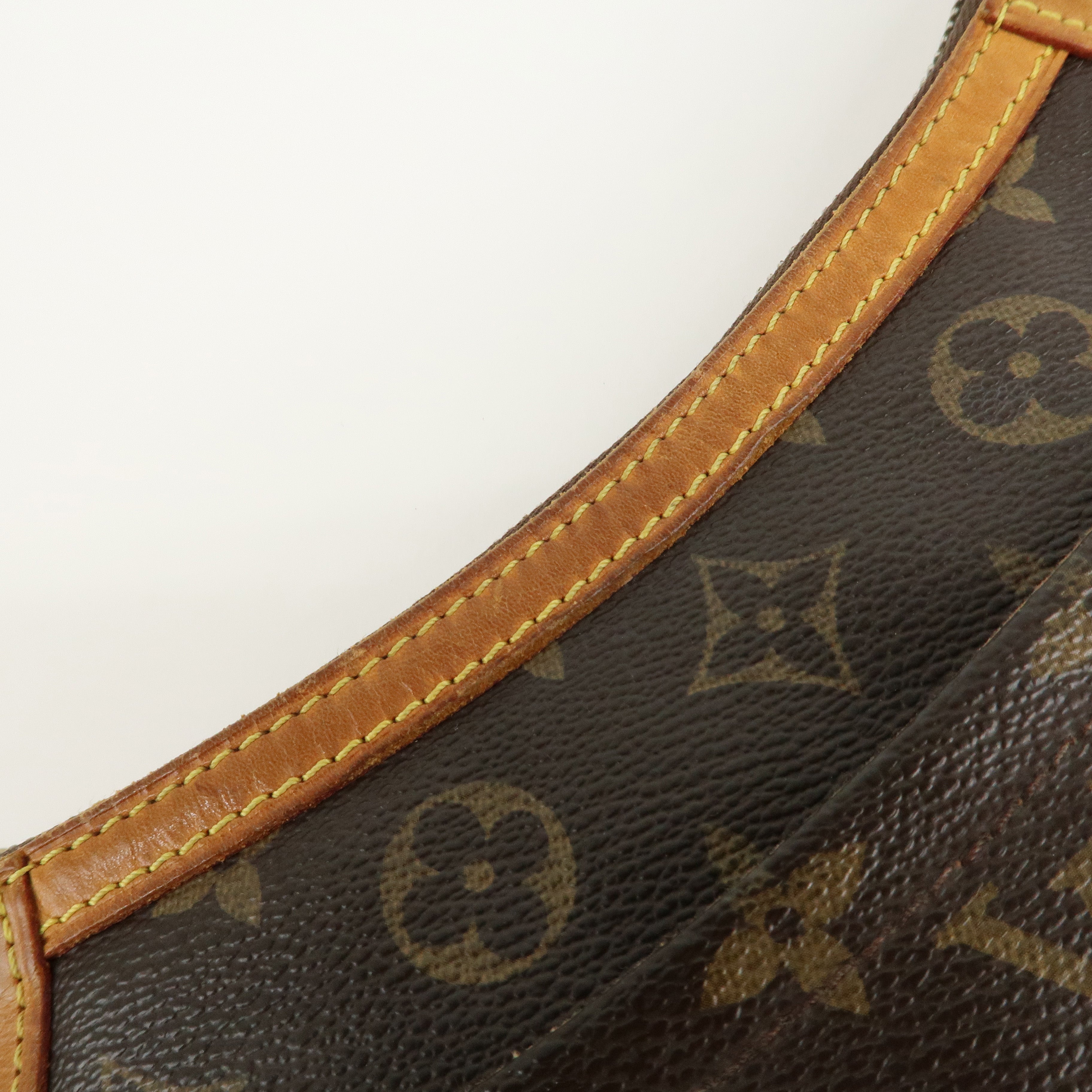 Louis Vuitton Monogram Odeon PM Crossbody Shoulder Bag M56390 Used