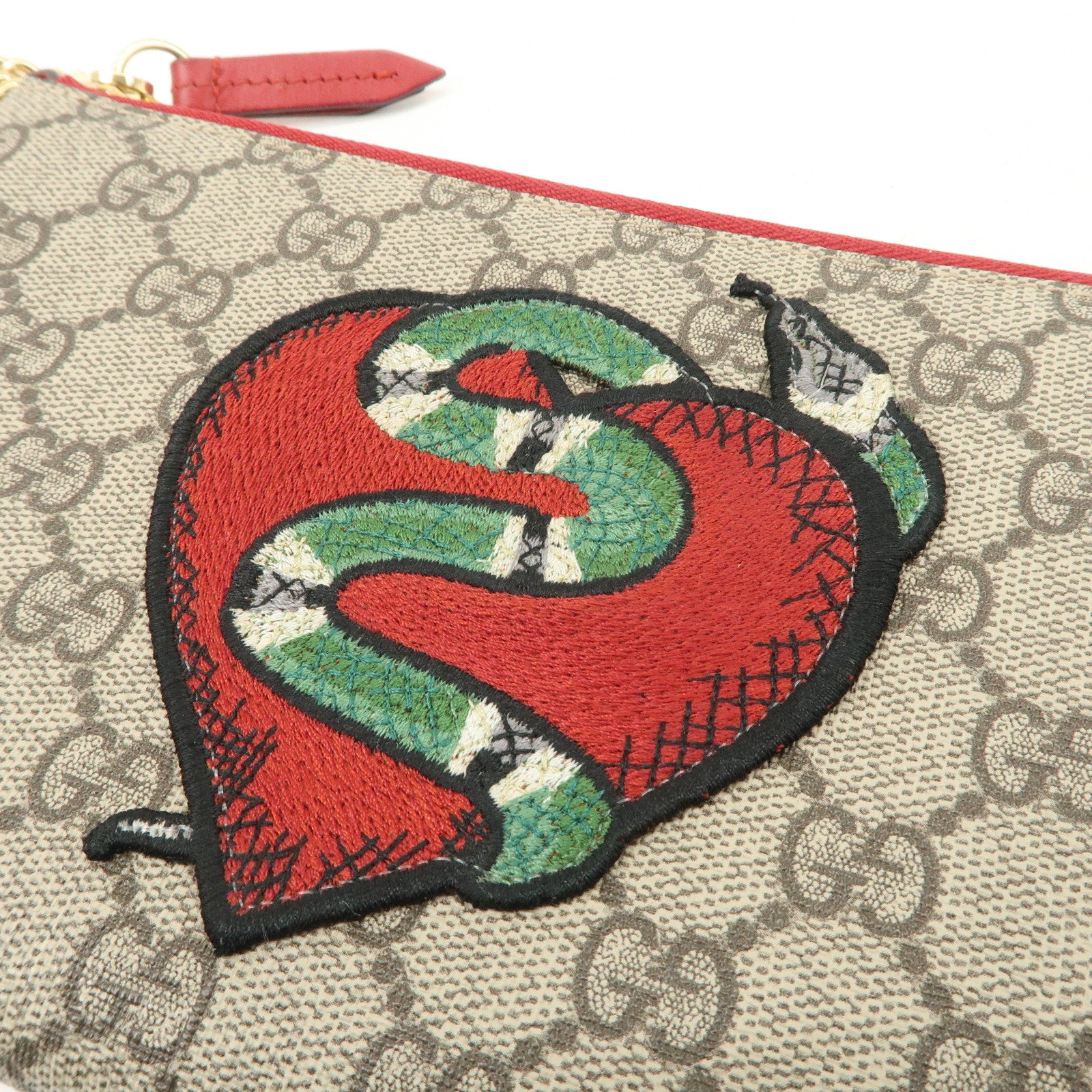 GUCCI Holiday Collection GG Supreme Kingsnake Chain Pouch Used