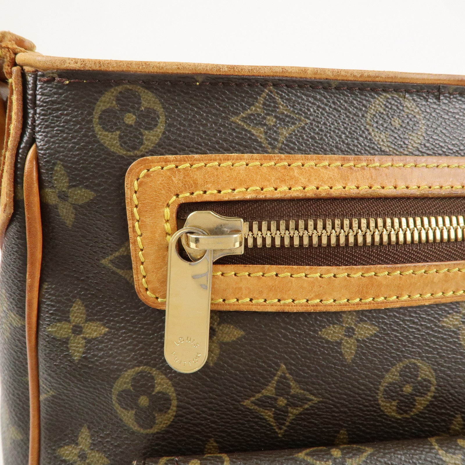 Louis Vuitton Monogram Hudson GM Shoulder Bag M40045