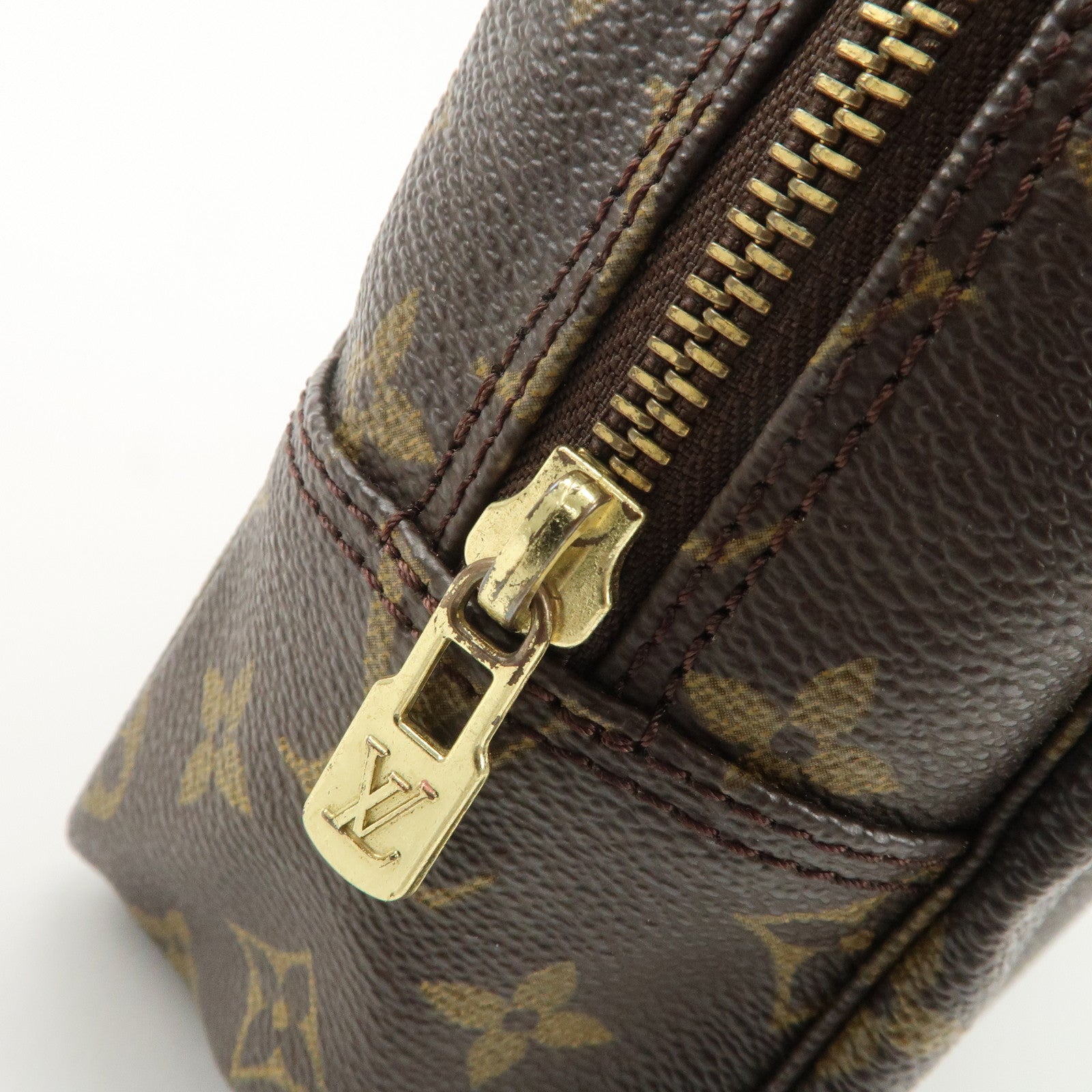 Louis Vuitton Monogram Trousse Toilette 28 Pouch M47522