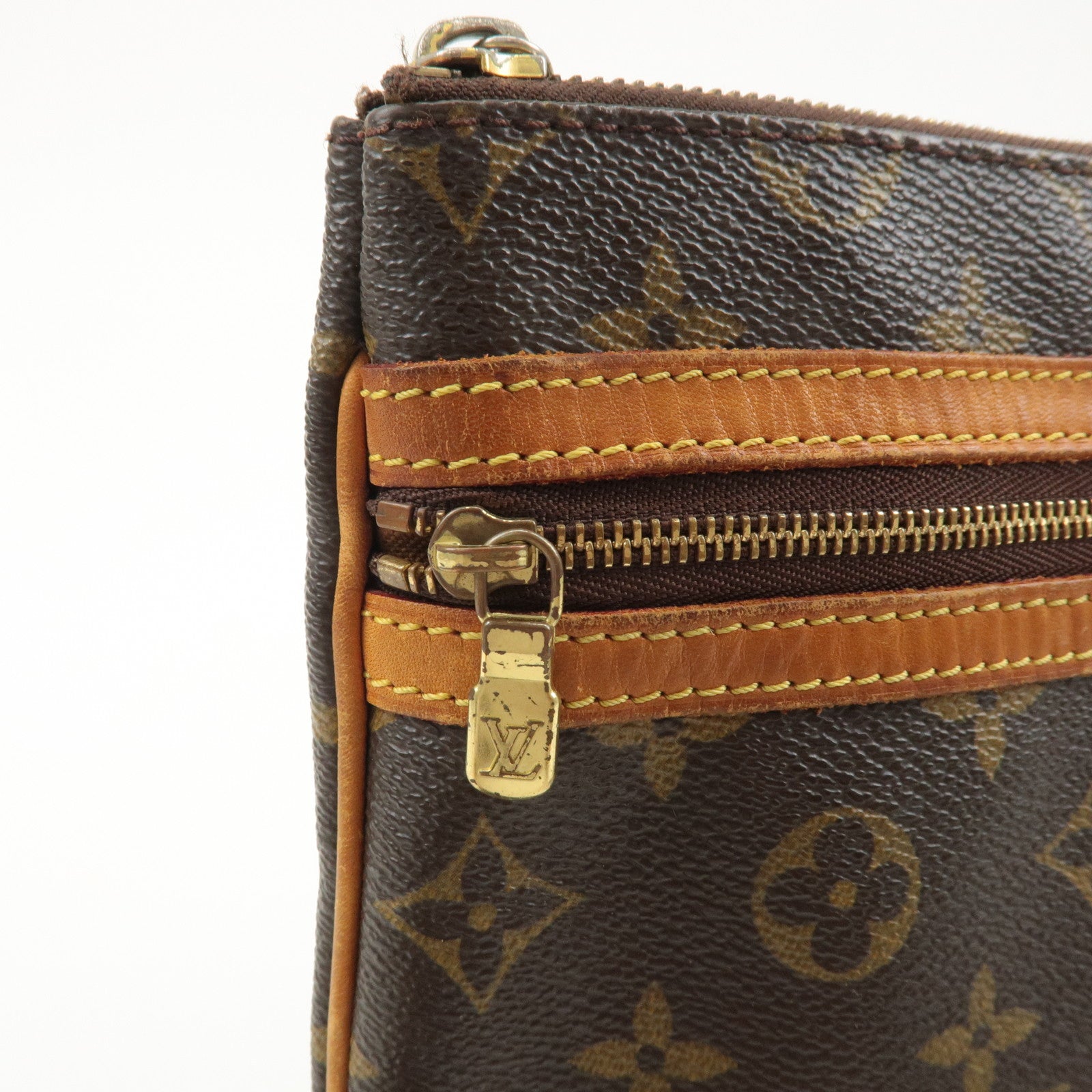 Louis Vuitton Monogram Pochette Bosphore Shoulder Bag M40044