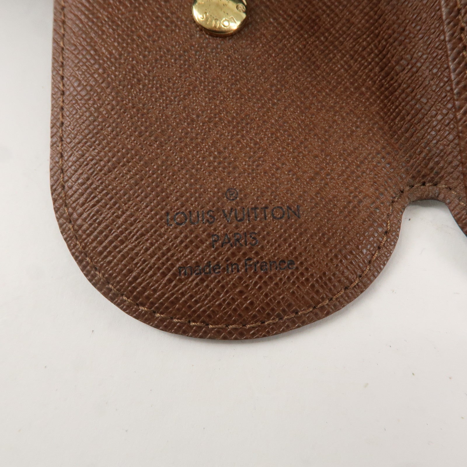 Louis Vuitton Monogram Round PM 4 Key Case Brown M60115