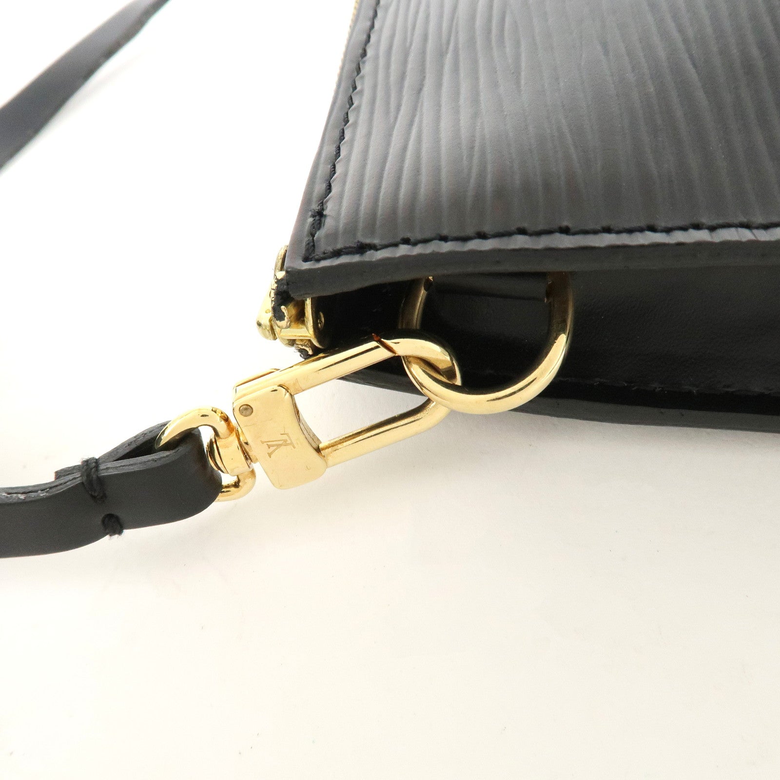 Louis Vuitton Epi Pochette Accessoires Pouch Noir M52942 Used