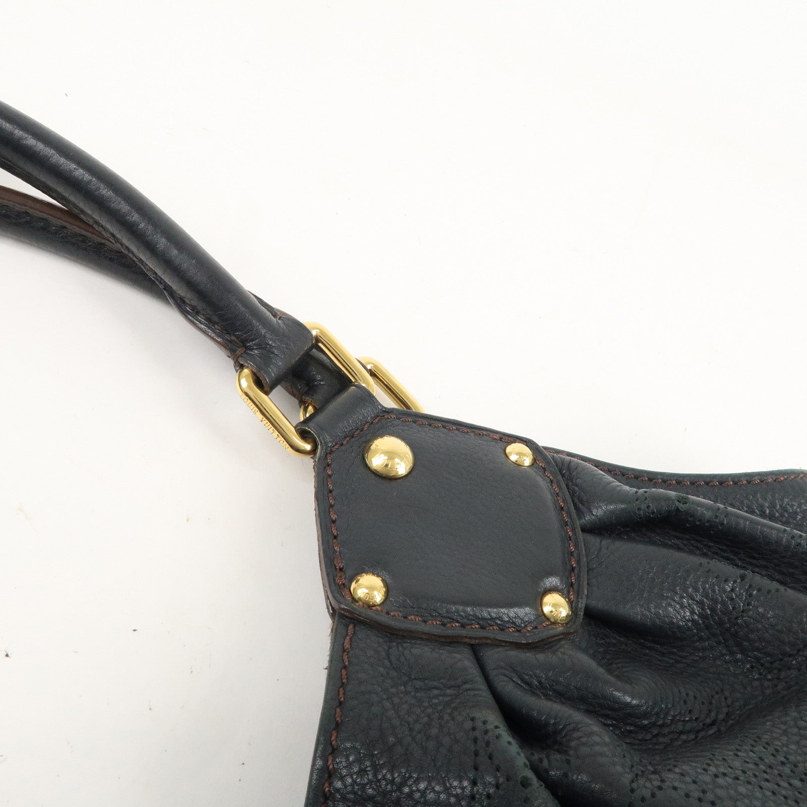 Louis Vuitton Monogram Mahina Size L Shoulder Bag Noir M95765