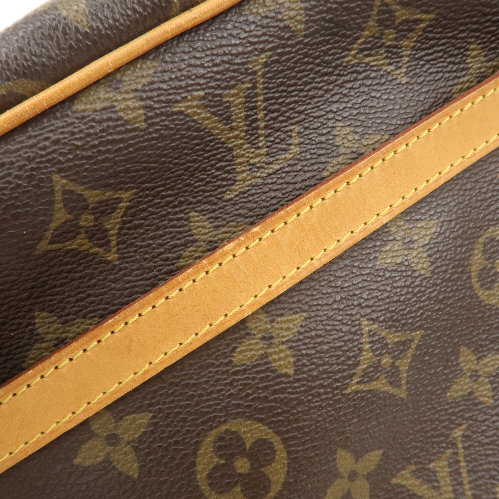 Louis Vuitton Monogram Compiegne 28 Pouch Clutch Bag M51845