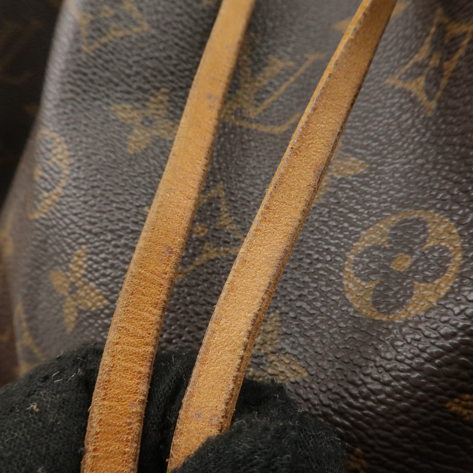 Louis Vuitton Monogram Noe Shoulder Bag Hand Bag Brown M42224