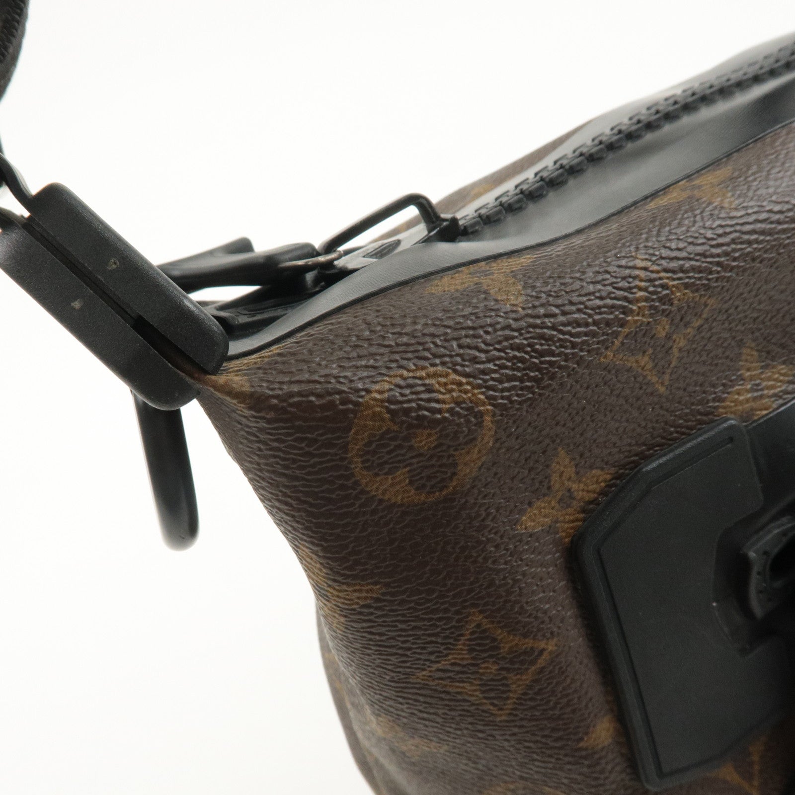 Louis Vuitton Monogram Macassar Waterproof Messenger Bag M40399