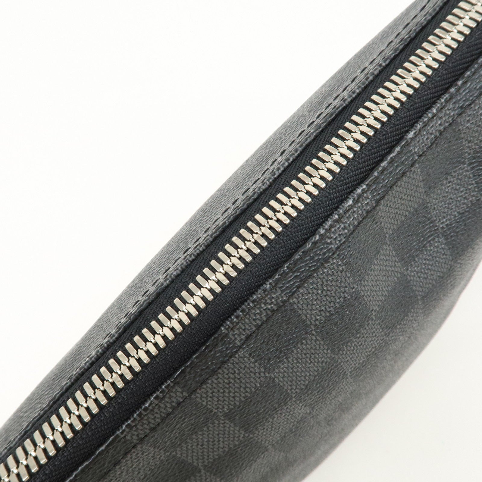 Louis Vuitton Damier Graphite Mick MM Shoulder Bag N41106