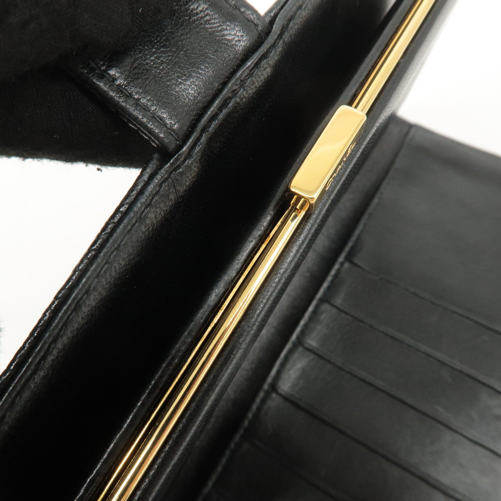 CHANEL Caviar Skin Bi-Fold Long Wallet Black A13498 Used