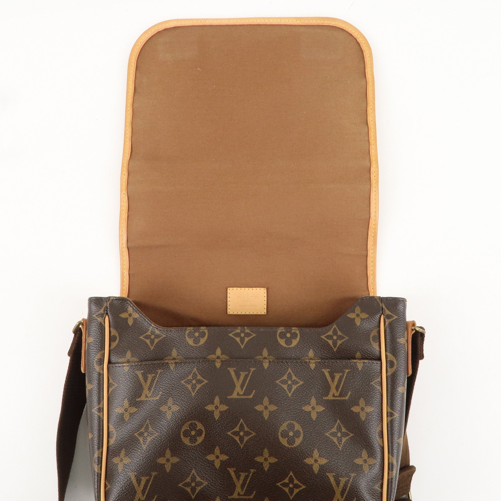 Louis Vuitton Monogram Messenger Bosphore PM Shoulder Bag M40106