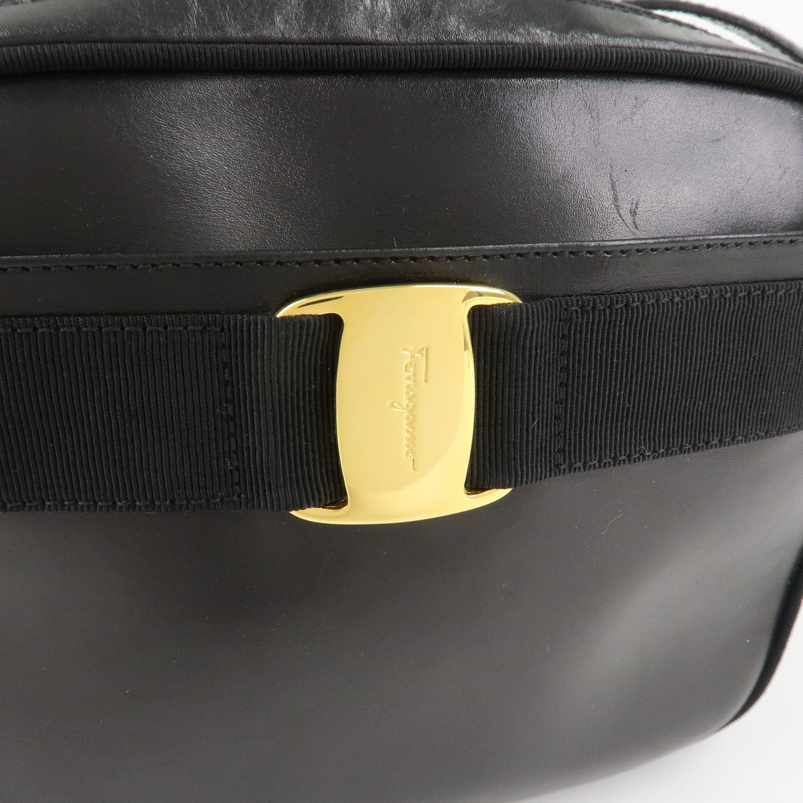 Ferragamo Vara Ribbon Leather Shoulder Bag Crossbody Bag Black Used