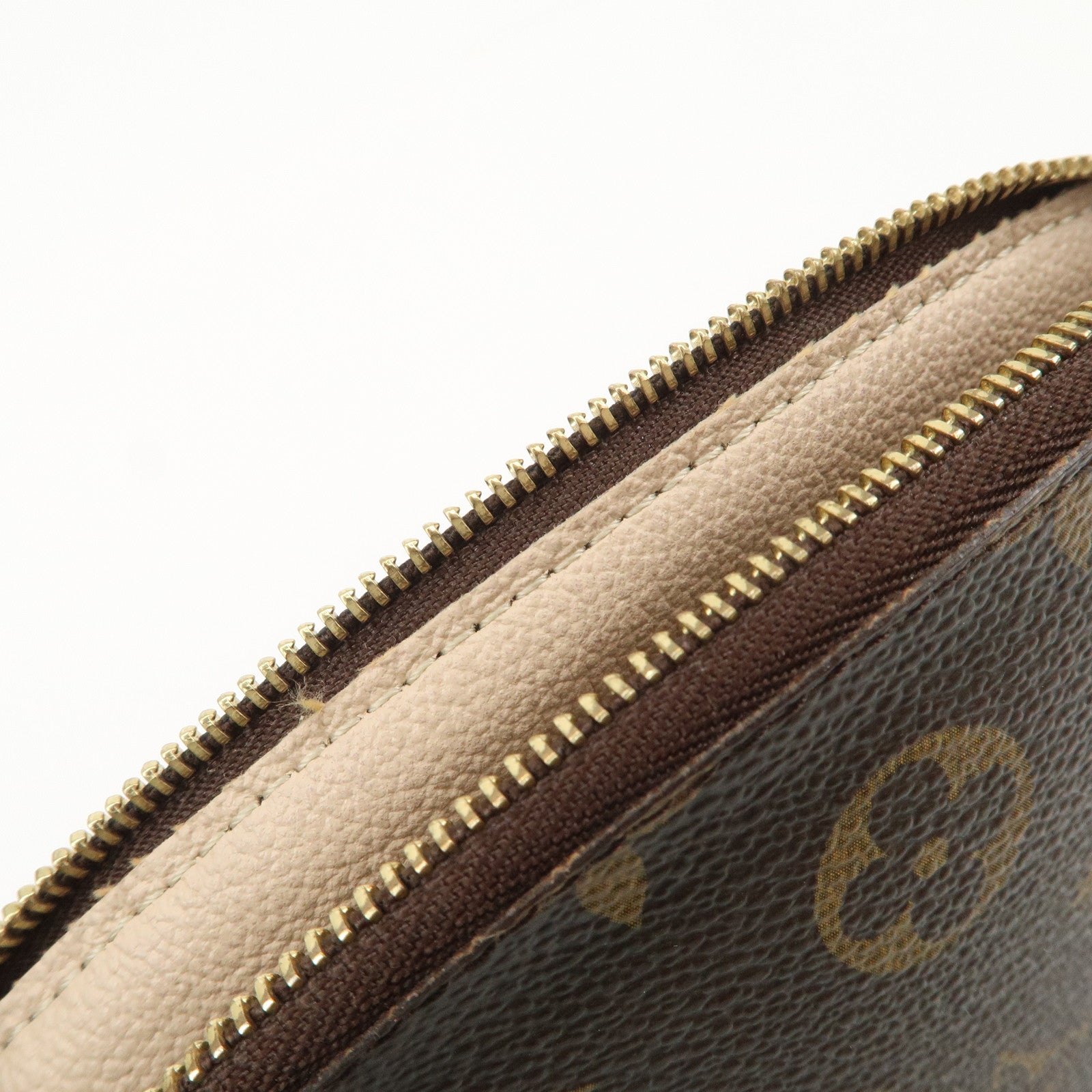 Louis Vuitton Monogram Pochette Cosmetic Pouch Brown M47515 Used