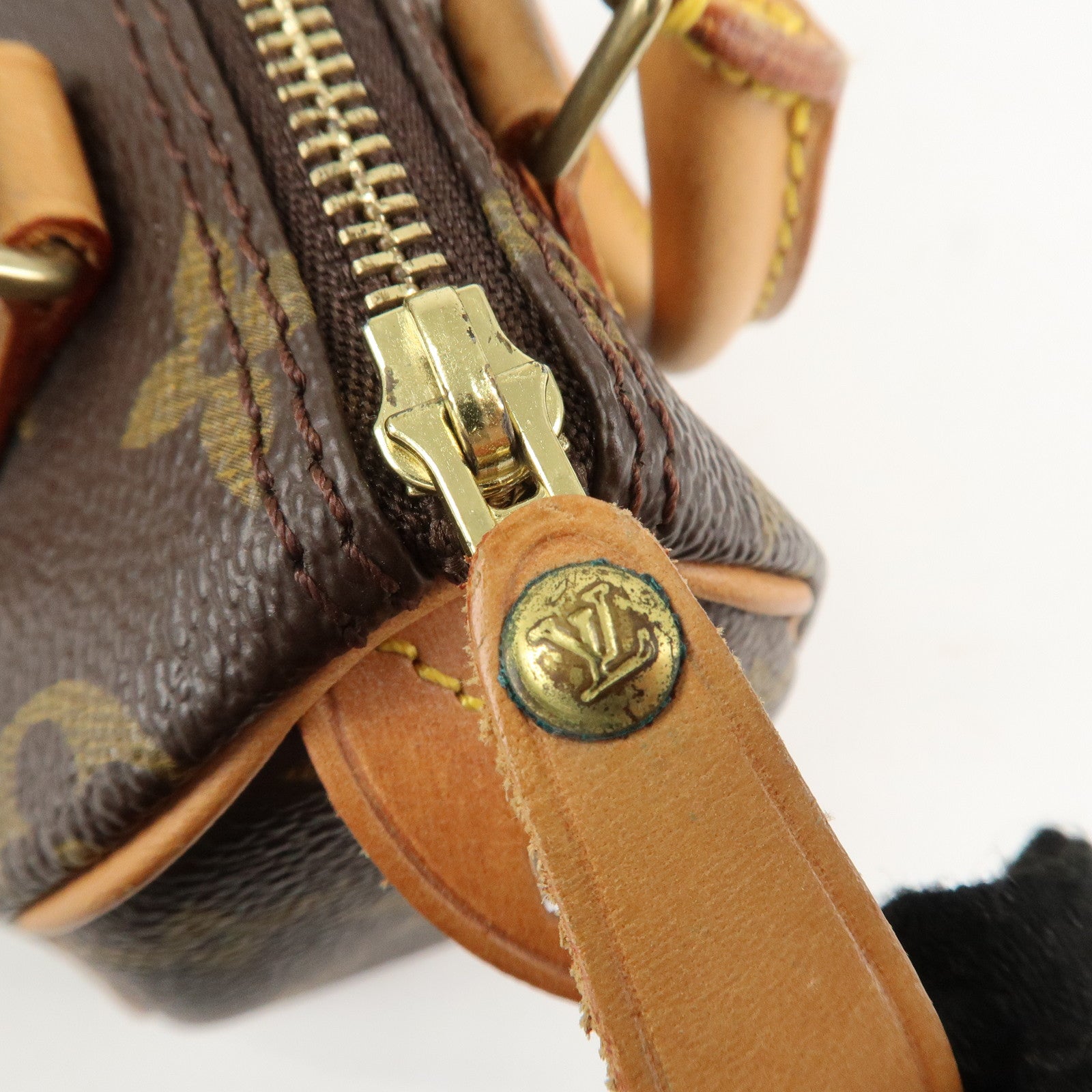 Louis Vuitton Monogram Mini Speedy 
Strap M41534 J75010 Used