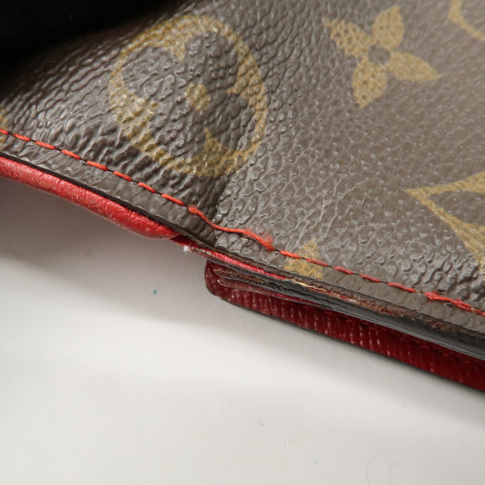 Louis Vuitton Monogram Portefeuille Sarah Retiro Wallet M61184