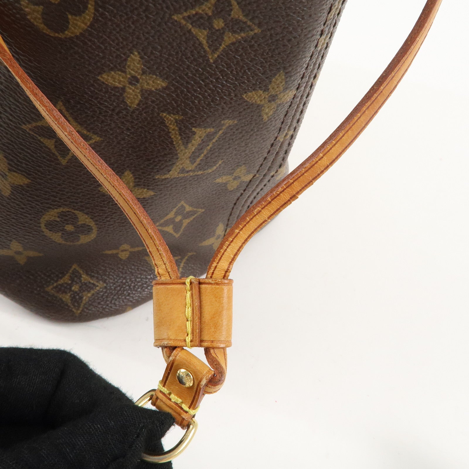 Louis Vuitton Monogram Neverfull MM Tote Bag Brown M40156