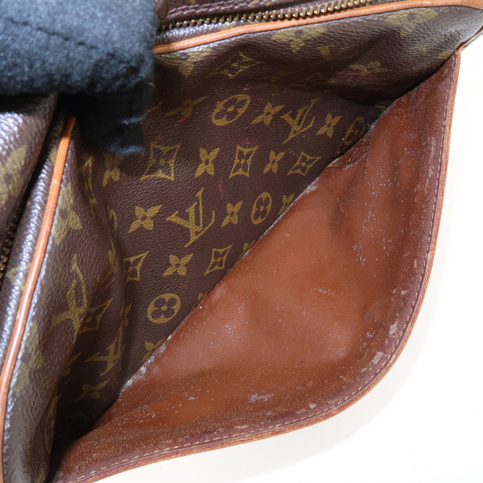 Louis Vuitton Monogram Compiegne 28 Pouch Clutch Bag M51845