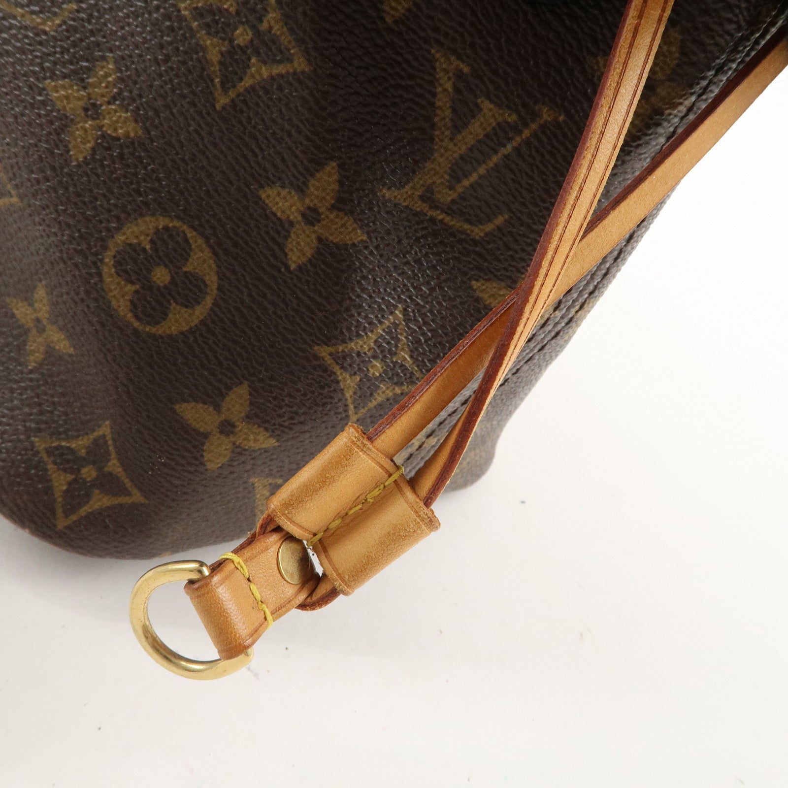 Louis Vuitton Monogram Neverfull MM Tote Bag Brown M40156