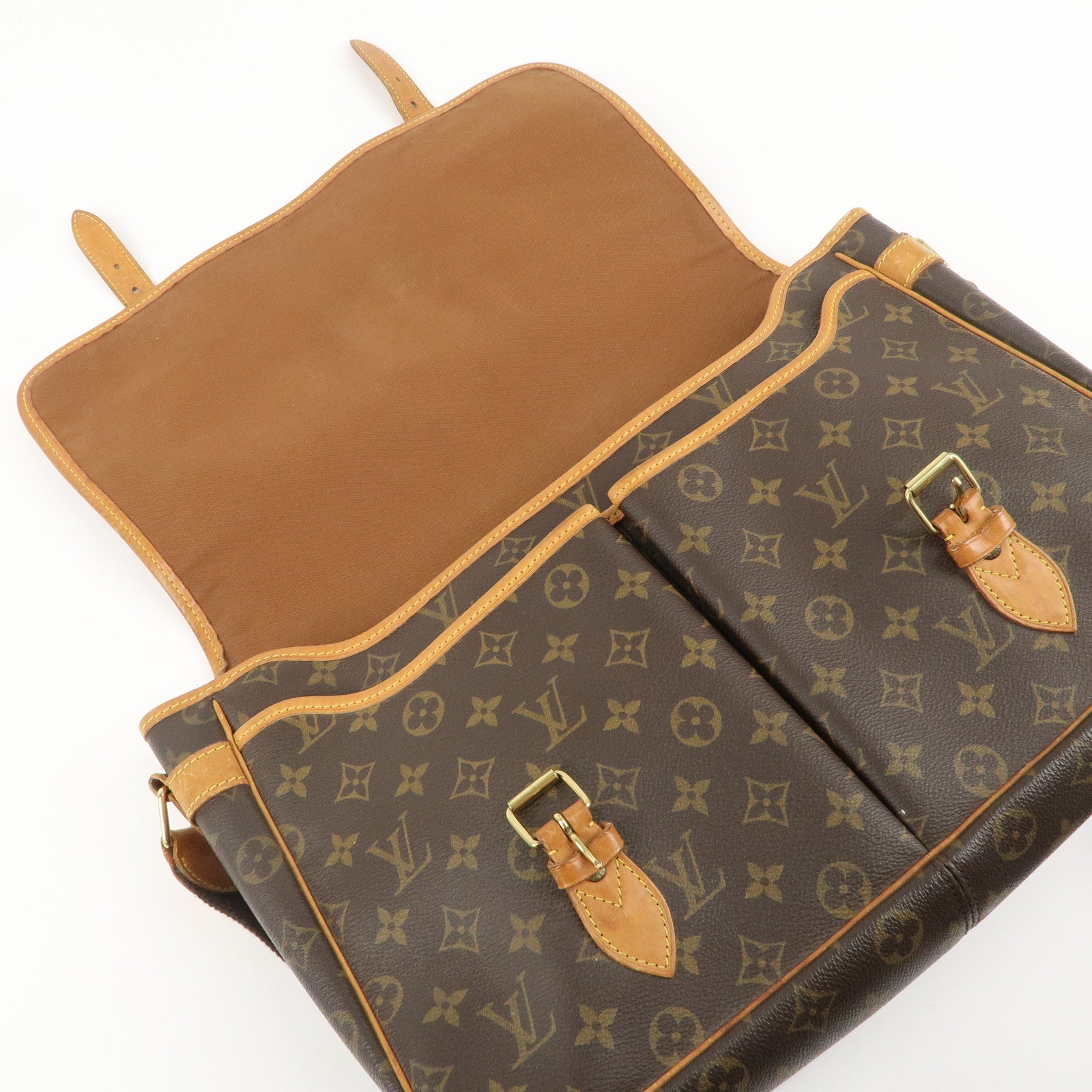 Louis Vuitton Monogram Gibessiﾃｨre GM Shoulder Bag M42249