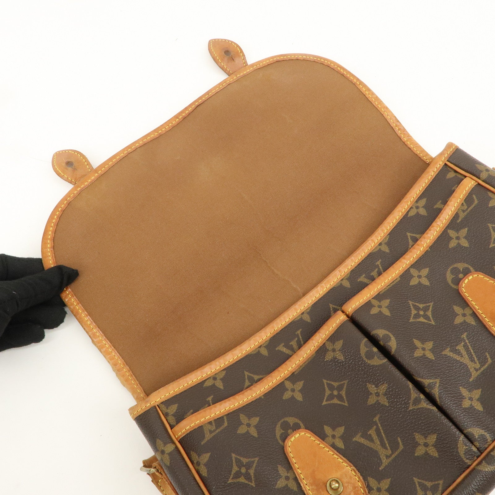 Louis Vuitton Monogram Gibessière MM Shoulder Bag M42247