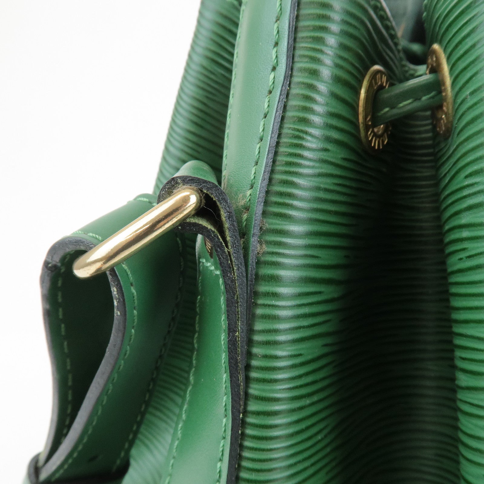 Louis Vuitton Epi Petit Noe Leather Shoulder Bag Borneo Green M44104