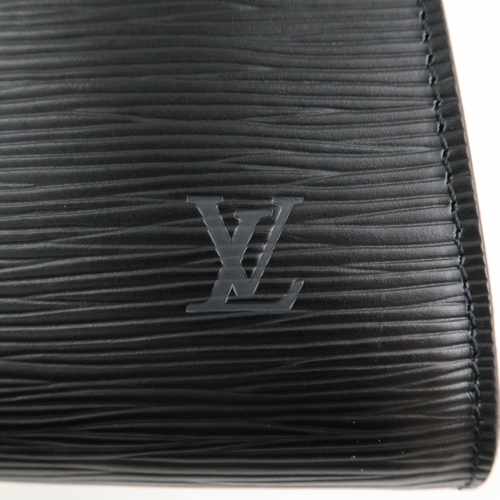 Louis Vuitton Epi Pochette Accessoires Pouch Noir M52942 Used