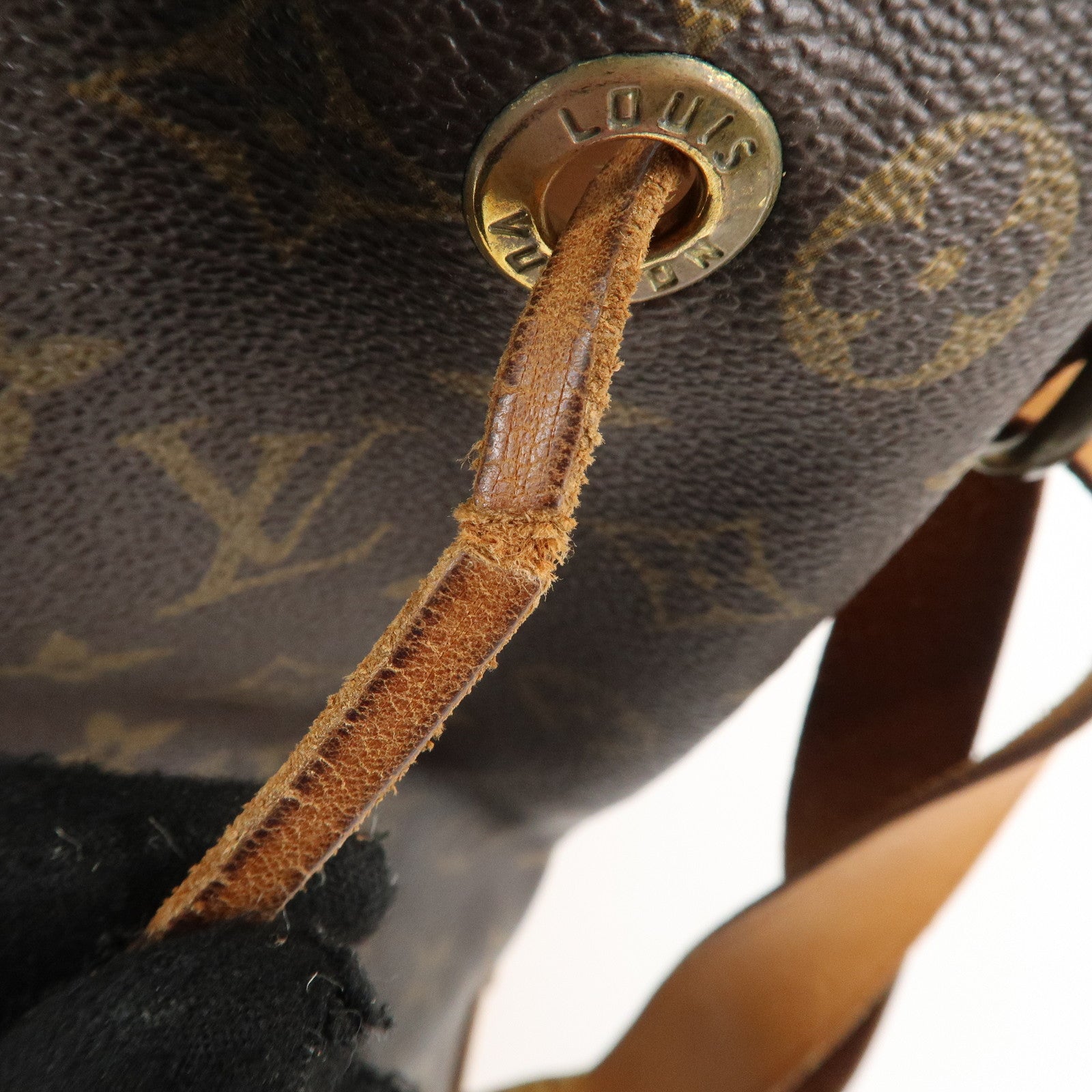 Louis Vuitton Monogram Noe Shoulder Bag Hand Bag Brown M42224