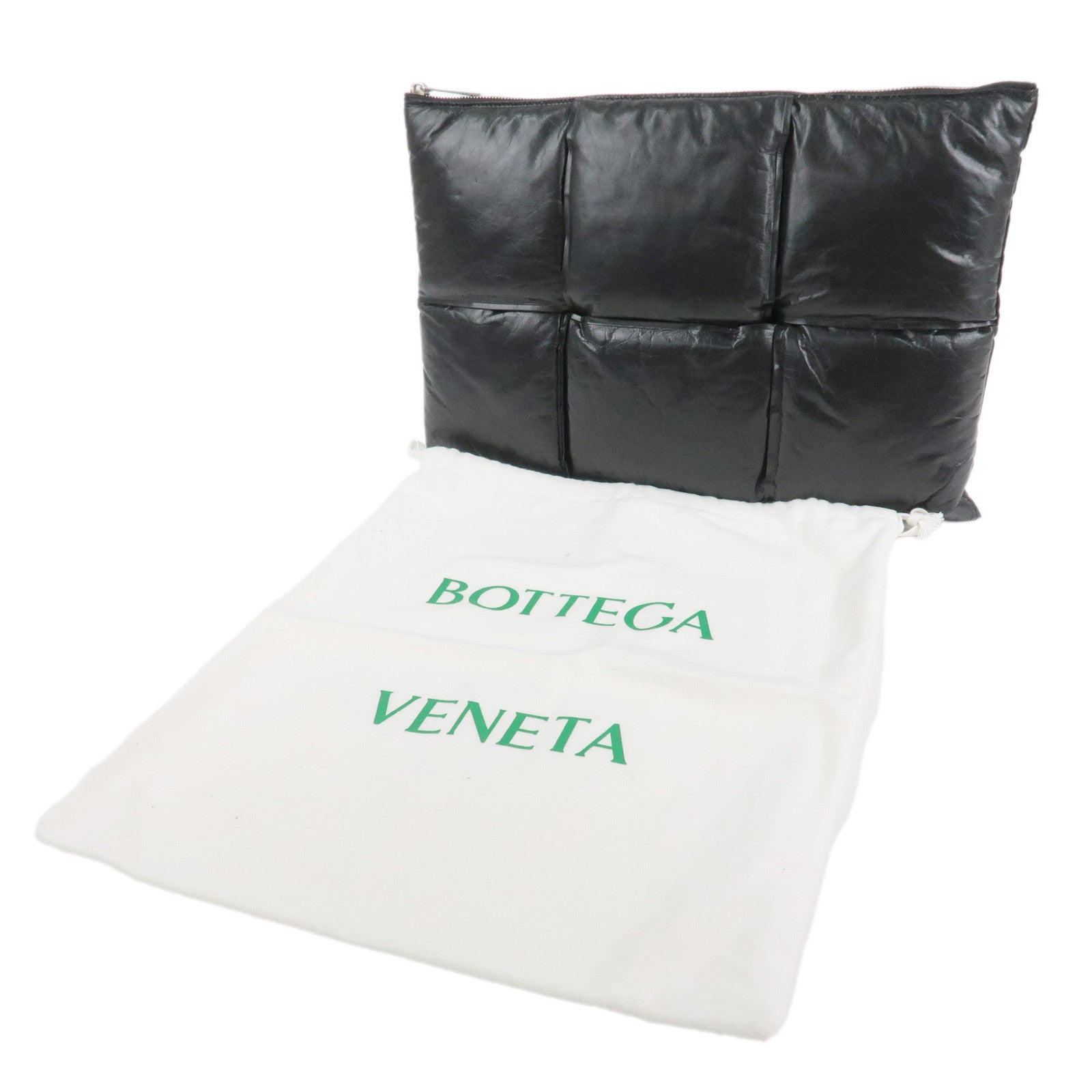 BOTTEGA VENETA Maxi Intrecciato Leather Clutch Bag Black