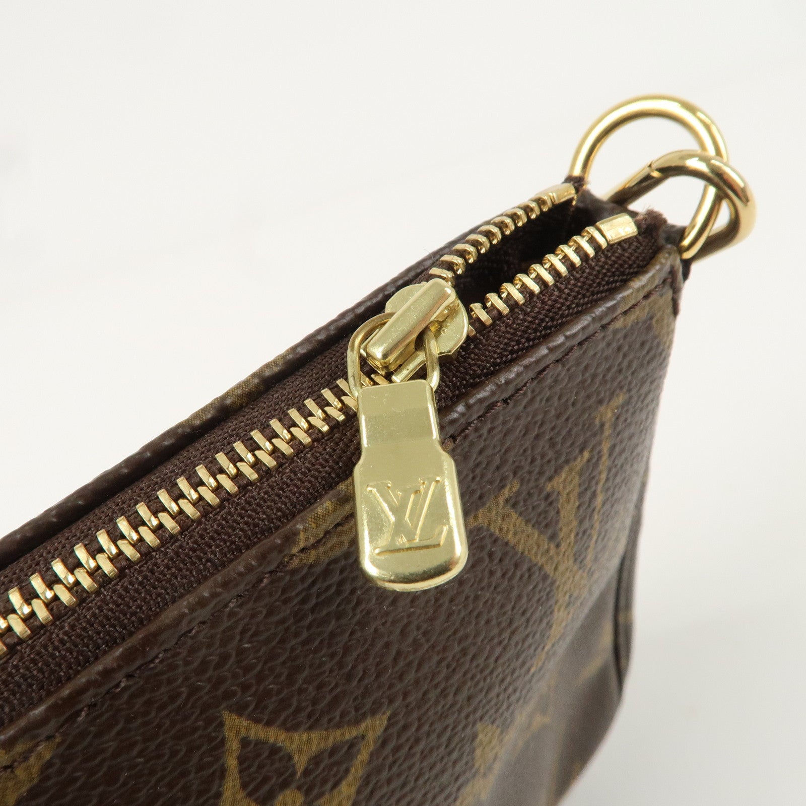 Louis Vuitton Monogram Pochette Accessoires Pouch M51980