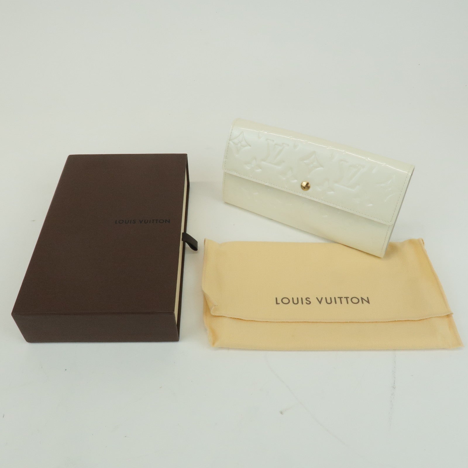 Louis Vuitton Monogram Vernis Portefeuille Sarah Wallet M91971