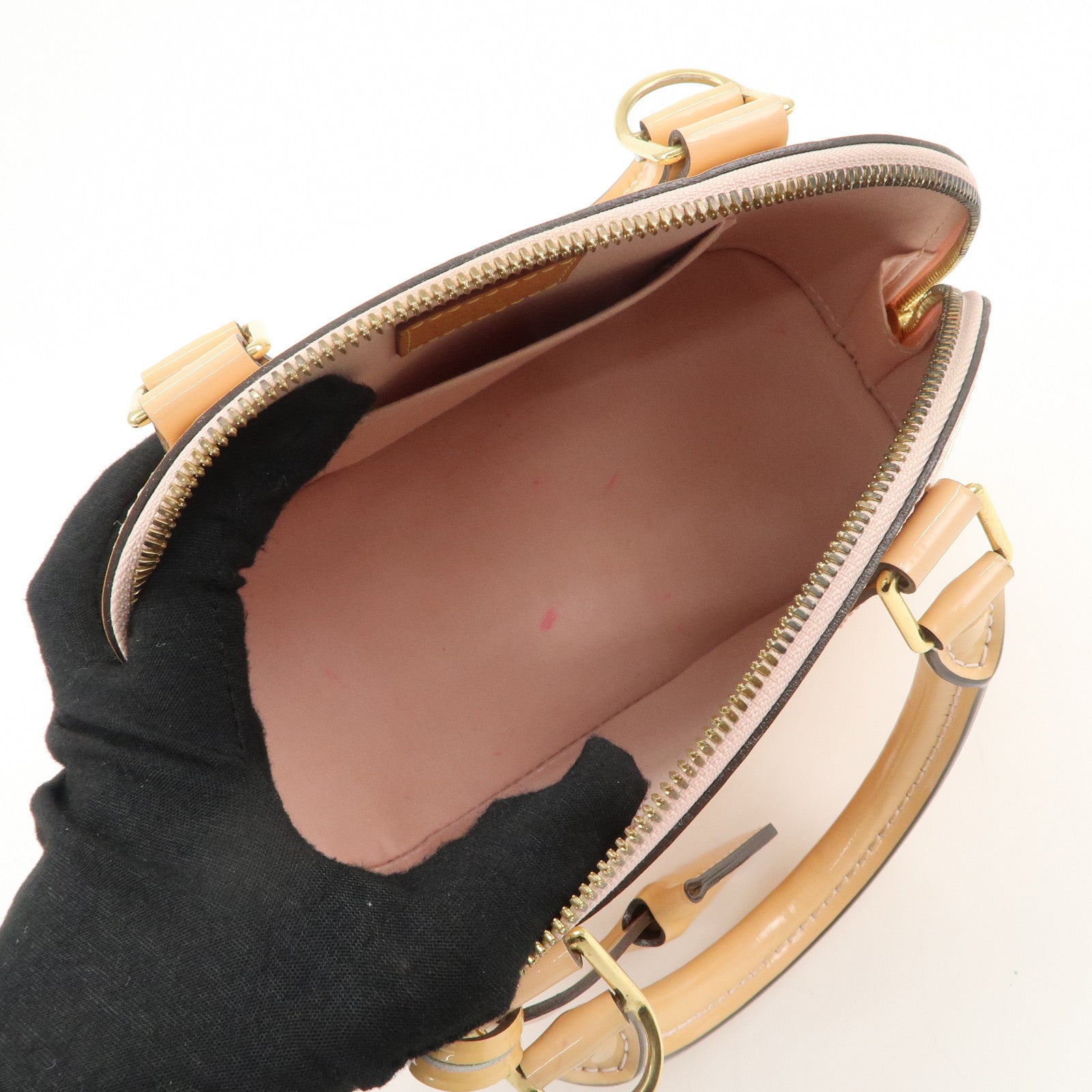 Louis Vuitton Monogram Vernis Alma BB Rose Angelique M90064