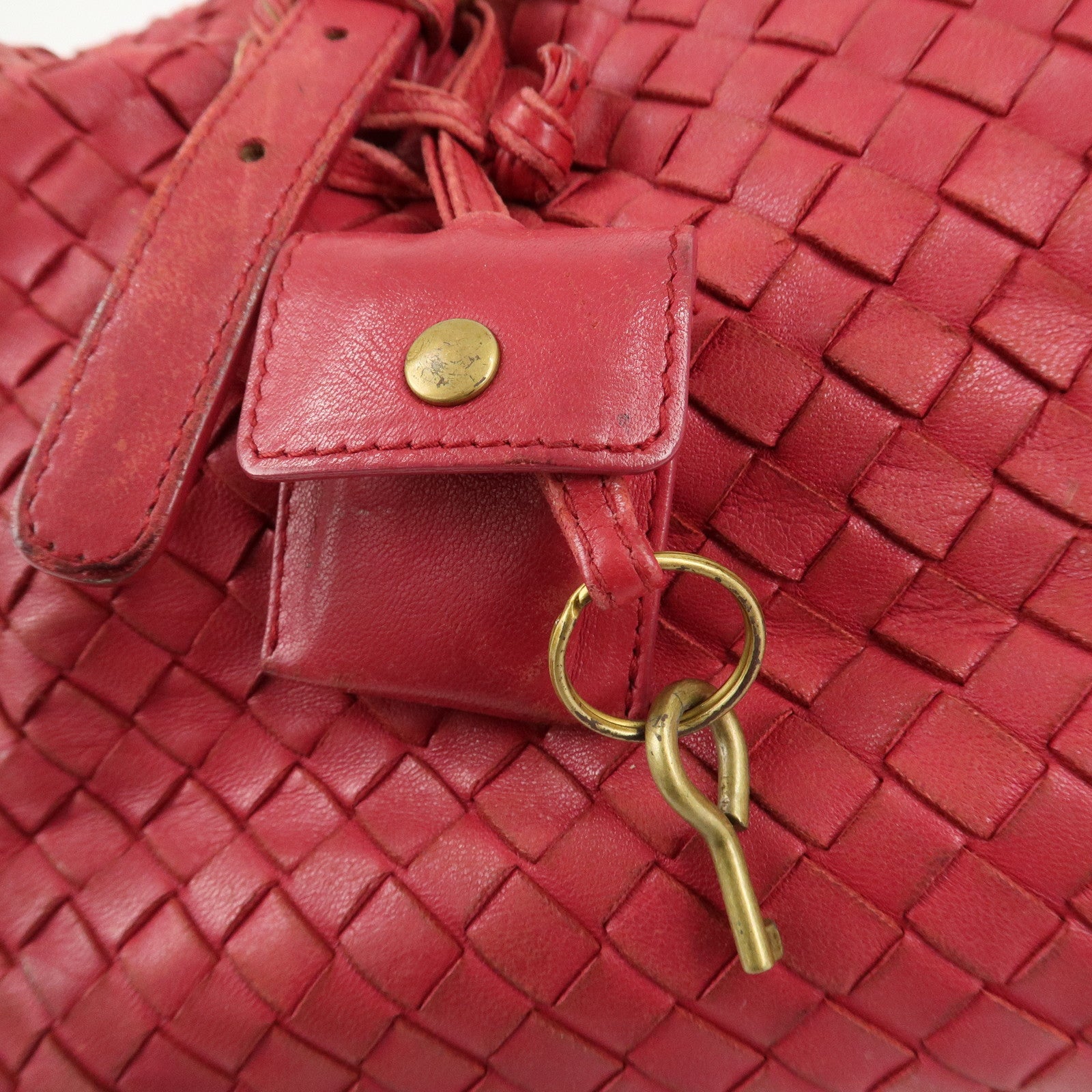 BOTTEGA VENETA Intrecciato Leather Montaigne Boston Bag Red