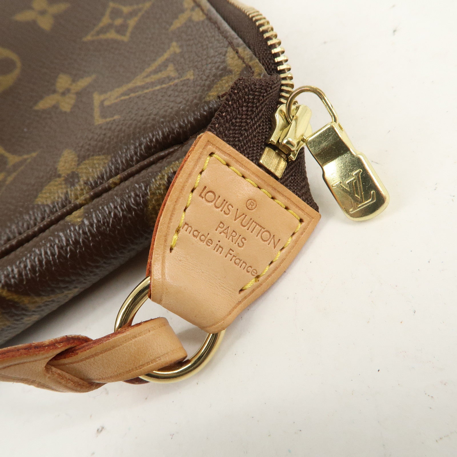 Louis Vuitton Monogram Pochette Accessoires Pouch M51980