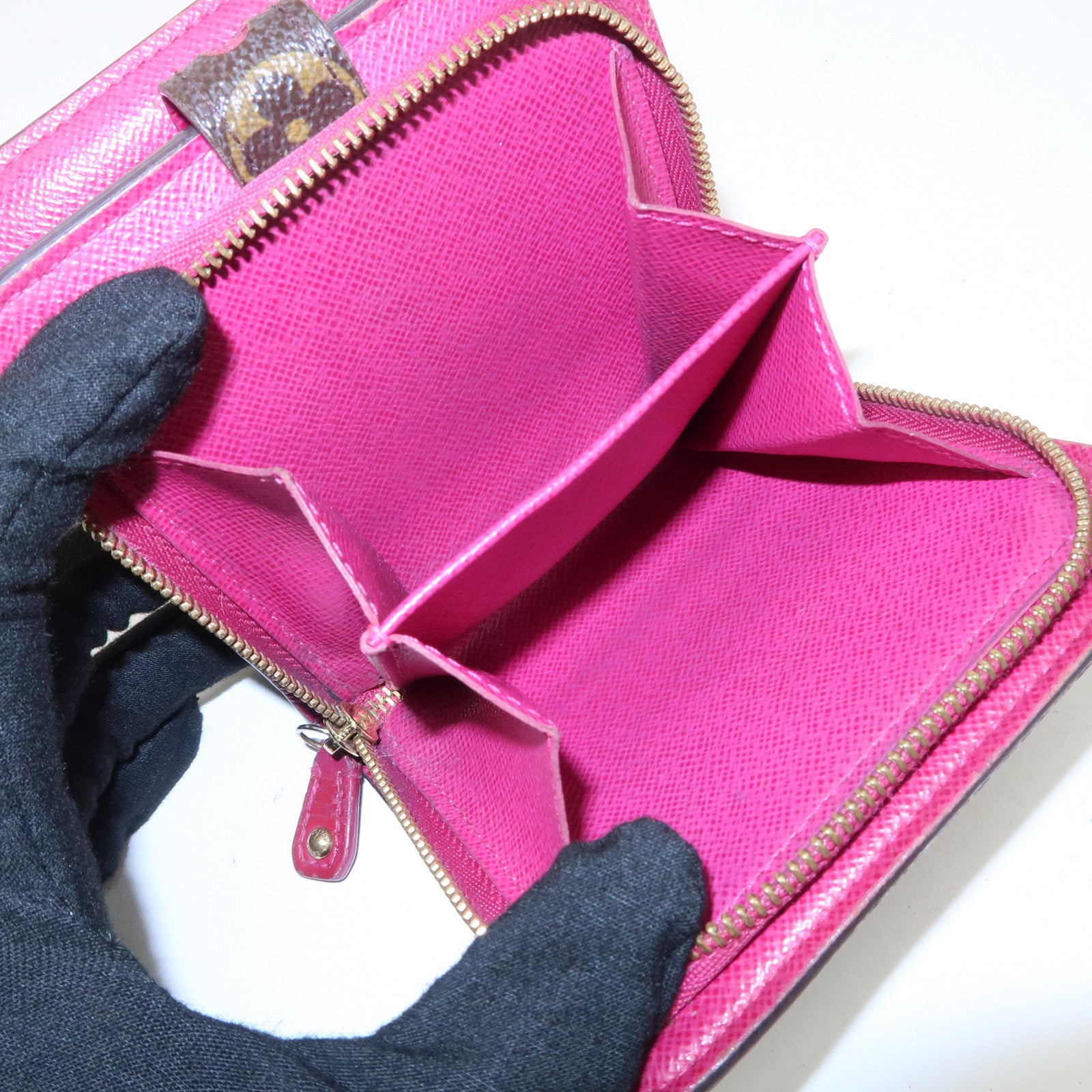 Louis Vuitton Monogram Perfor Compact Zip Fuchsia M95188